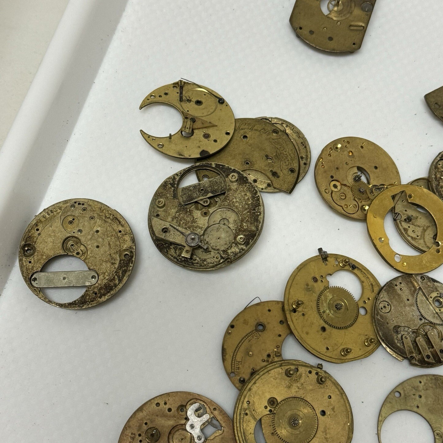 510 Grams Mixed Partial Pocket Watch Movements Watchmakers Job Lot Spares Parts