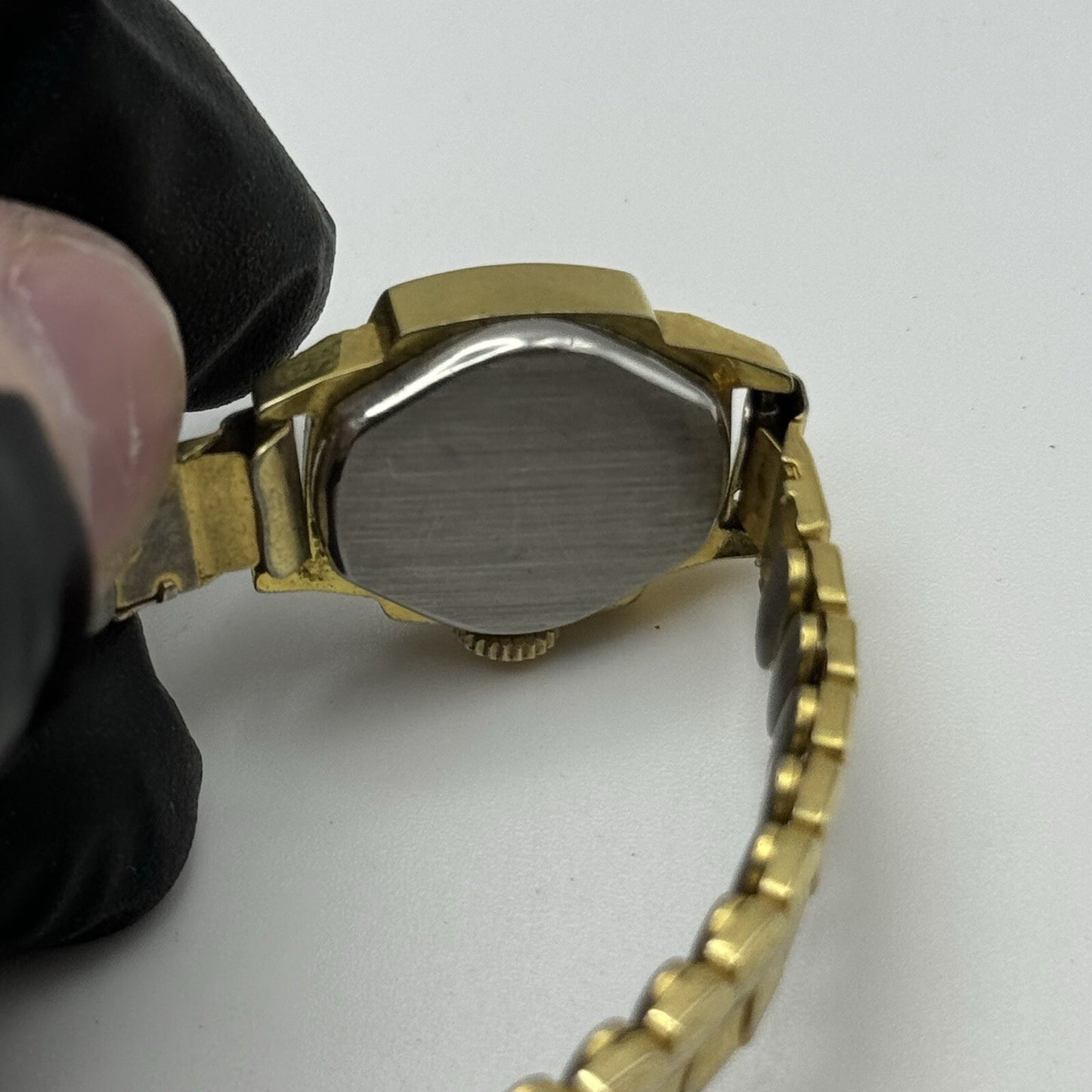 17mm WORKING Vintage Ladies Lucerne Manual Wind Expandable Cal 5001 Mvt Watch