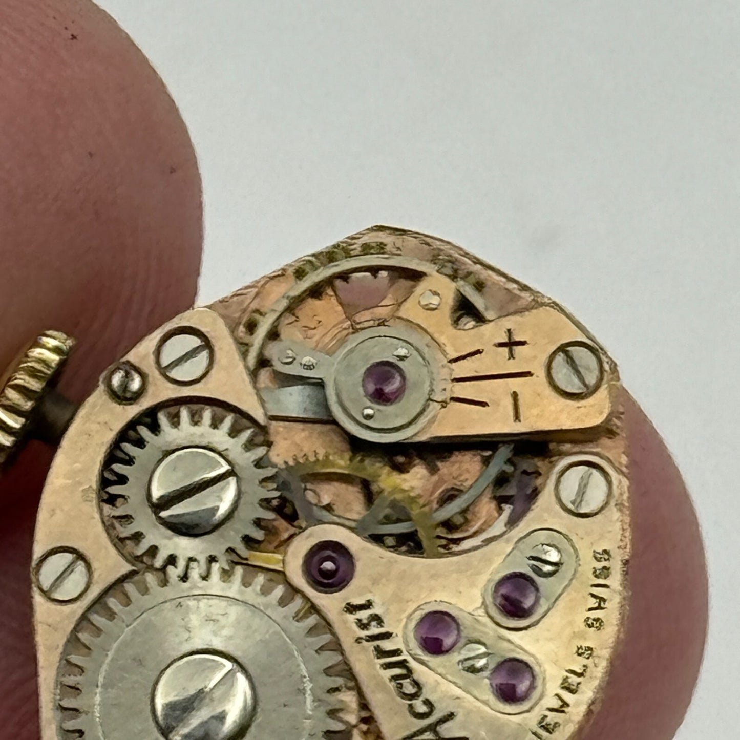 15mm Ladies Accurist FHF 60 Manual Wind Watch Movement Swiss Vintage PARTS