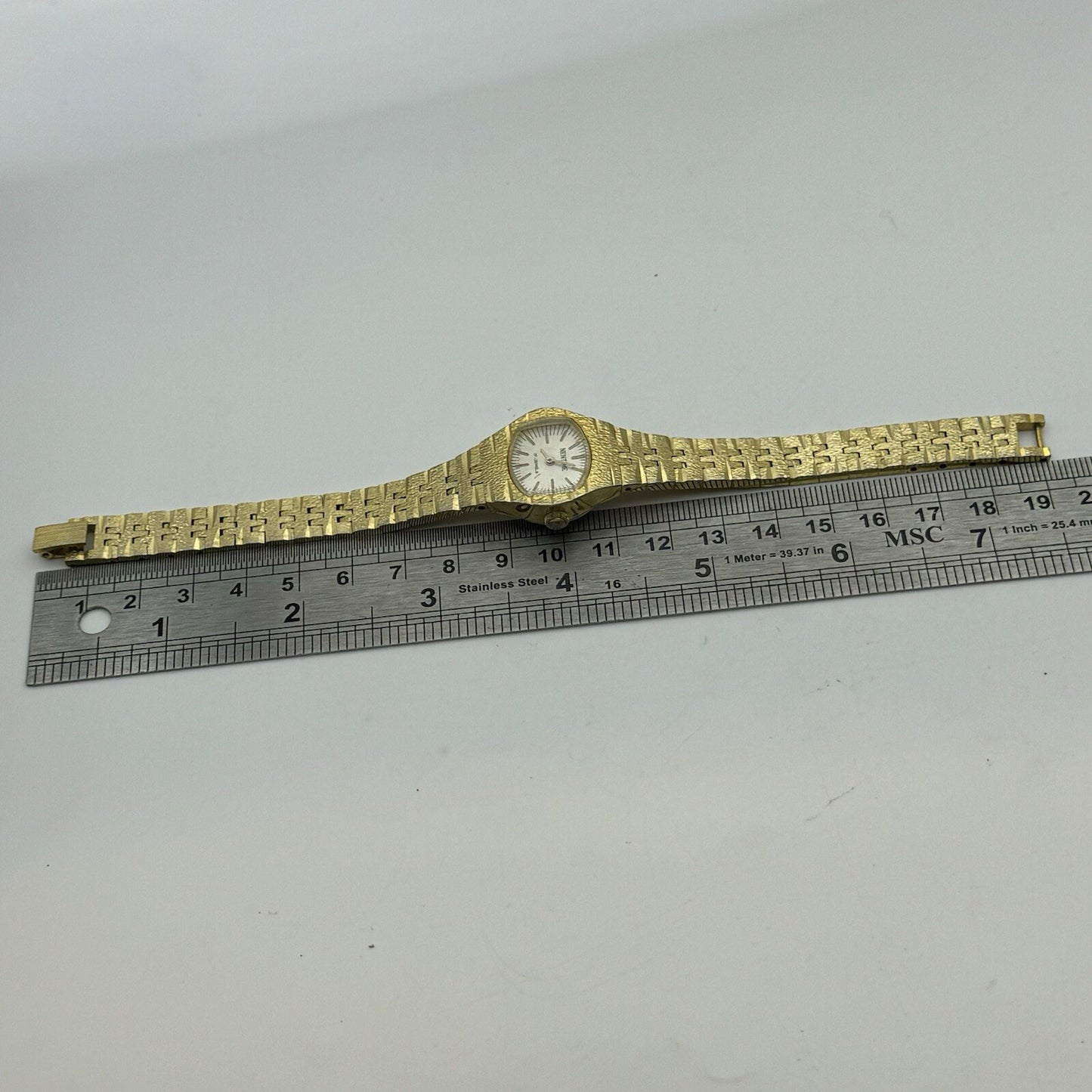 23mm Ladies Nentime Gold Plated Manual Wind Watch Swiss Vintage RUNS 2 MINS FAST