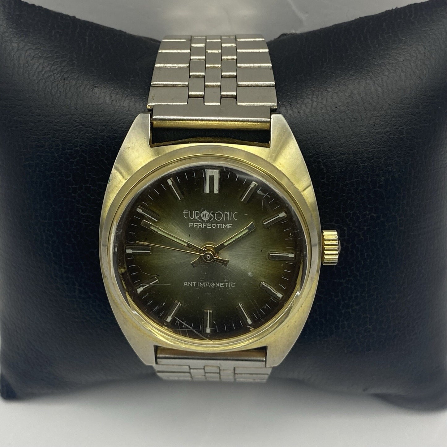 34mm WORKING Vintage Ladies Eurosonic Perfectime Amazing Green Dial 8.2 In Watch