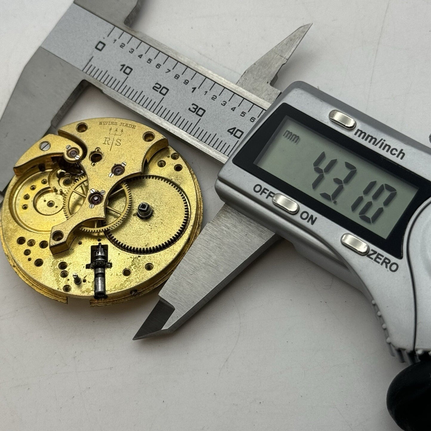 43.1mm Rotherham & Sons Quality Partial Pocket Watch Movement FOR PARTS Restore