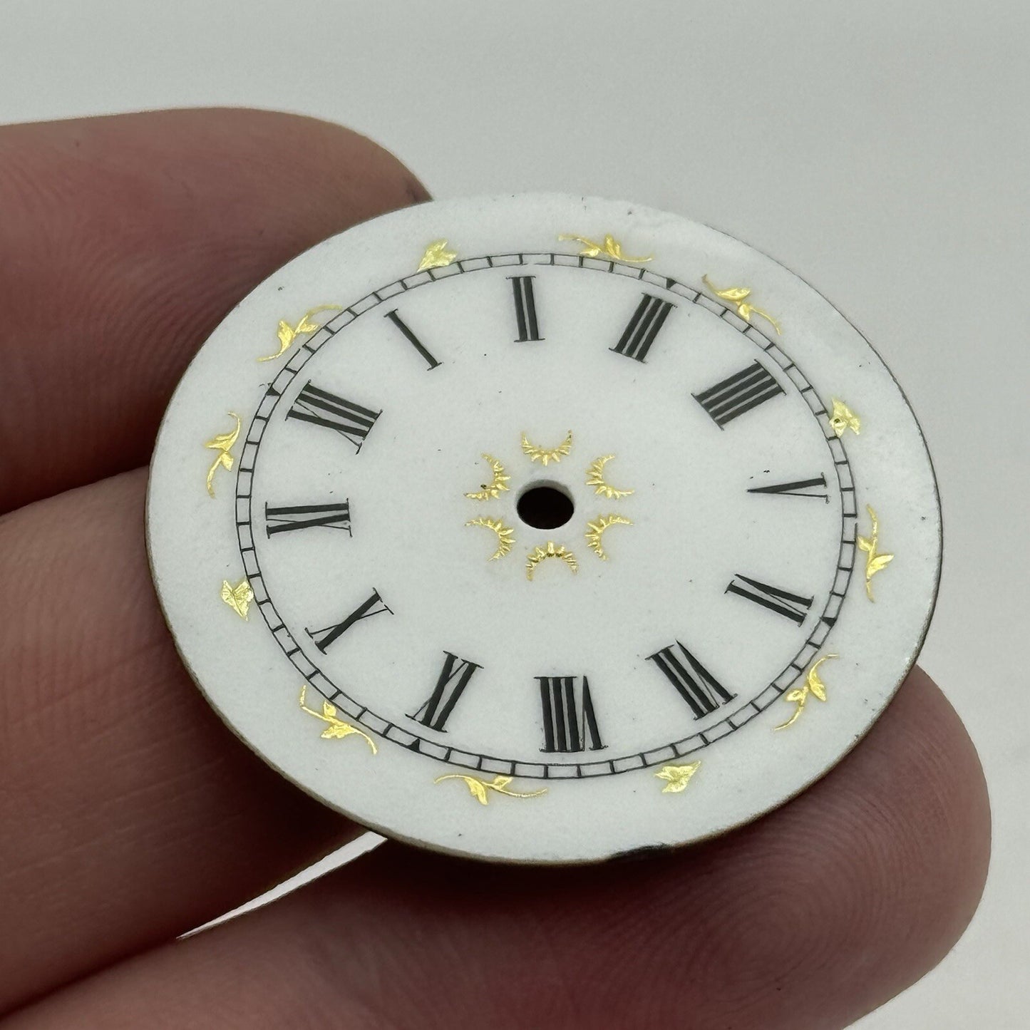 33.6mm Antique Beautiful Porcelain Patterned Pocket Watch Dial Spares Parts
