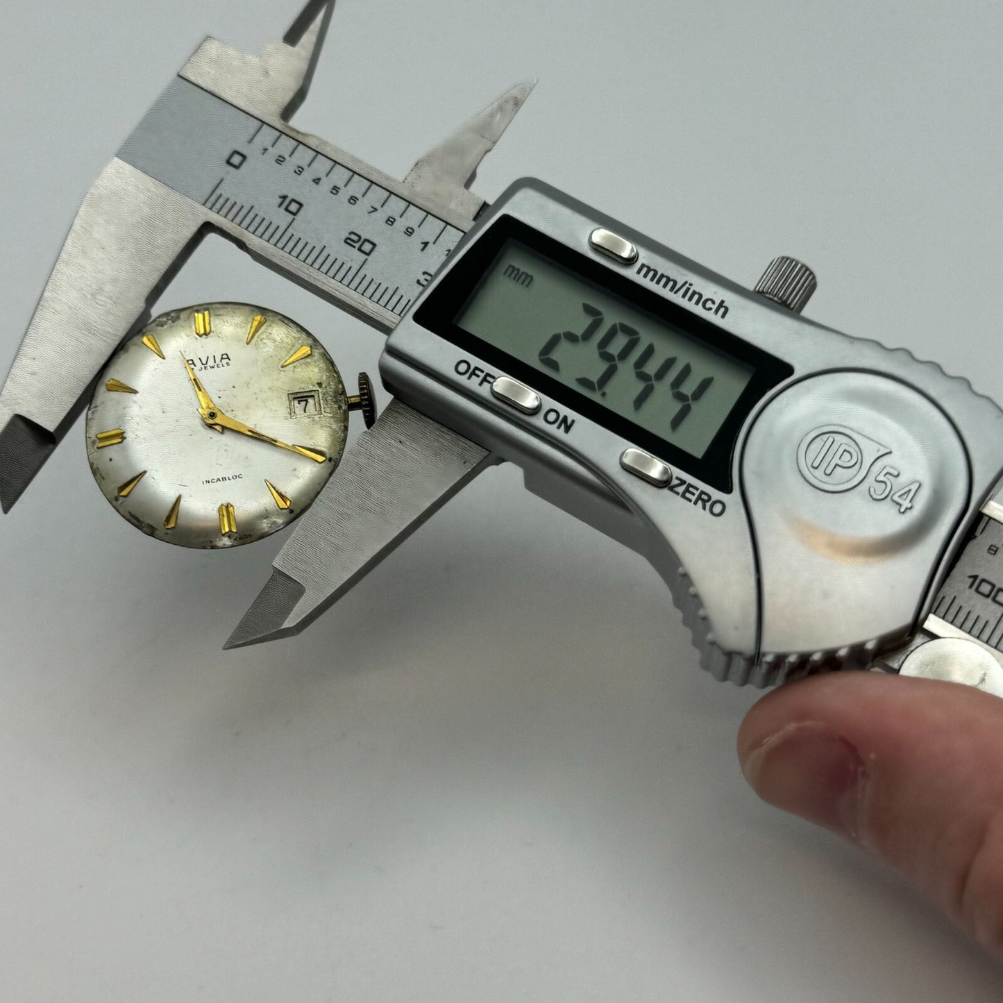 26mm Mens Avia ETA 2408 Manual Wind 17 Jewels Watch Movement PARTS REPAIR SPARE