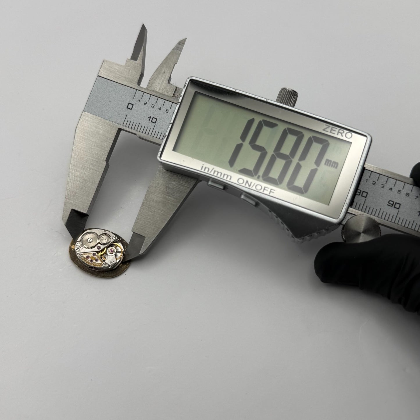 Longines 5602 Watch Movement Ladies 17 Jewels Manual Wind Vintage Parts 12.9mm