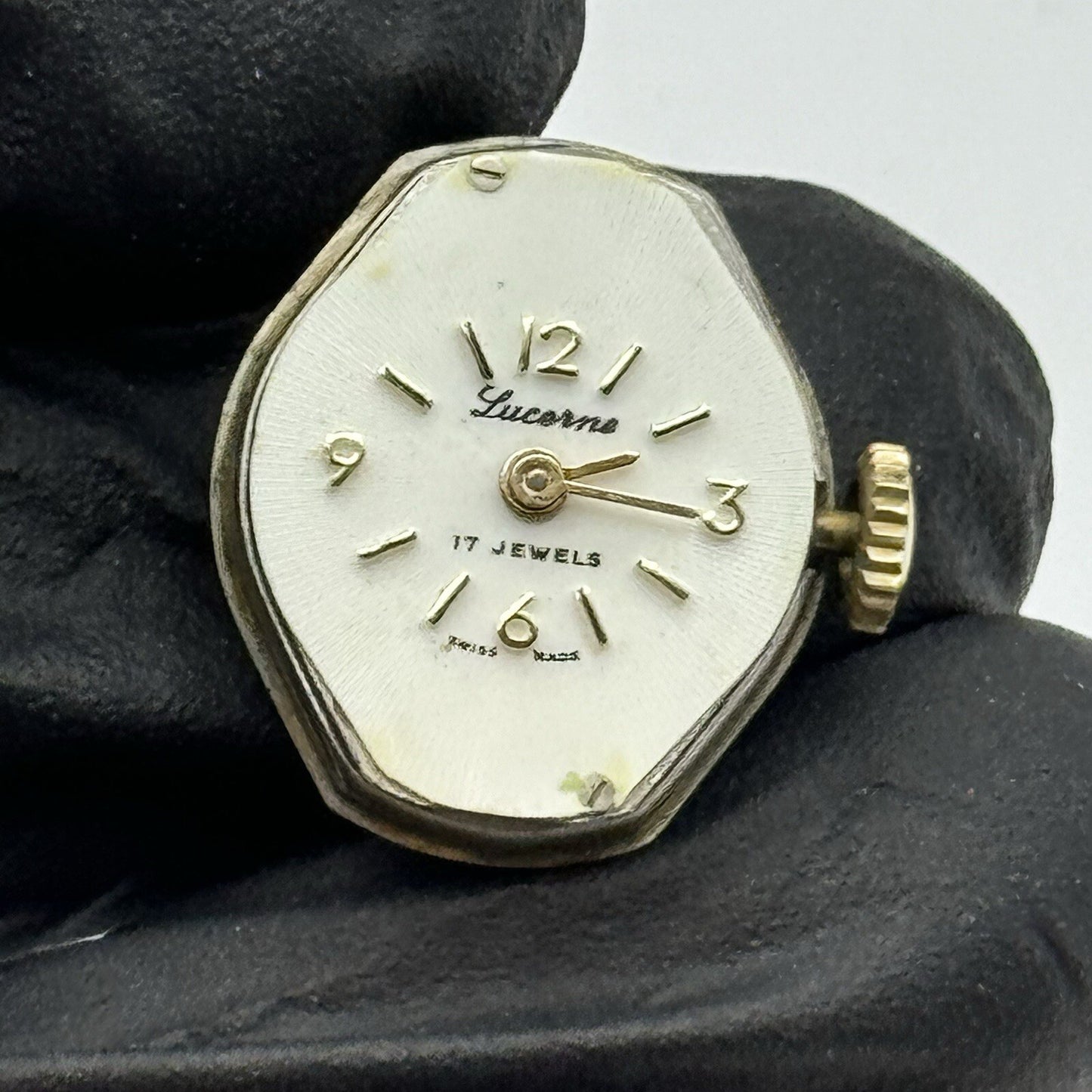 17mm WORKING Vintage Ladies Lucerne Manual Wind Expandable Cal 5001 Mvt Watch