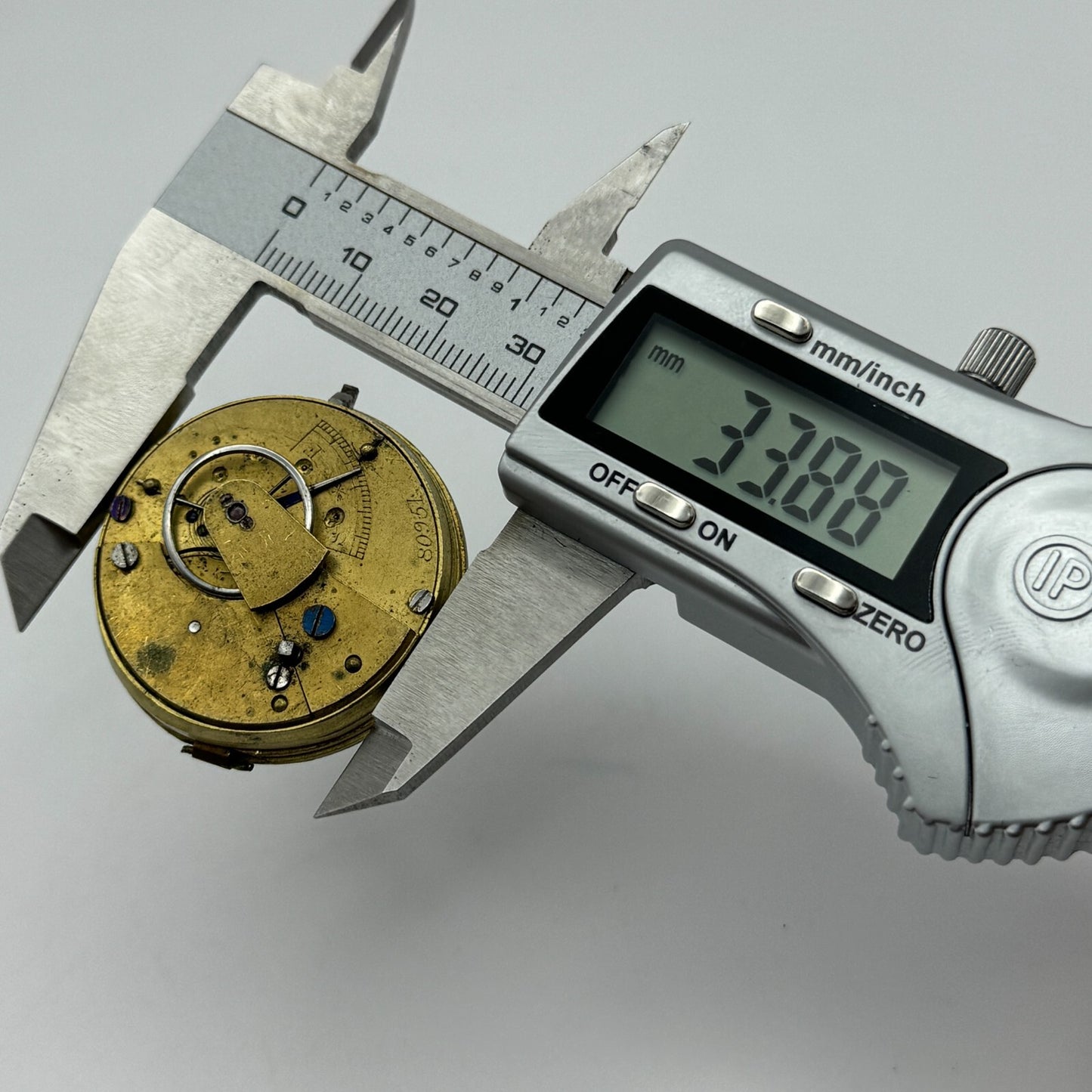 35.8mm Antique Key Wound Pocket Watch Movement PARTS REPAIR SPARES