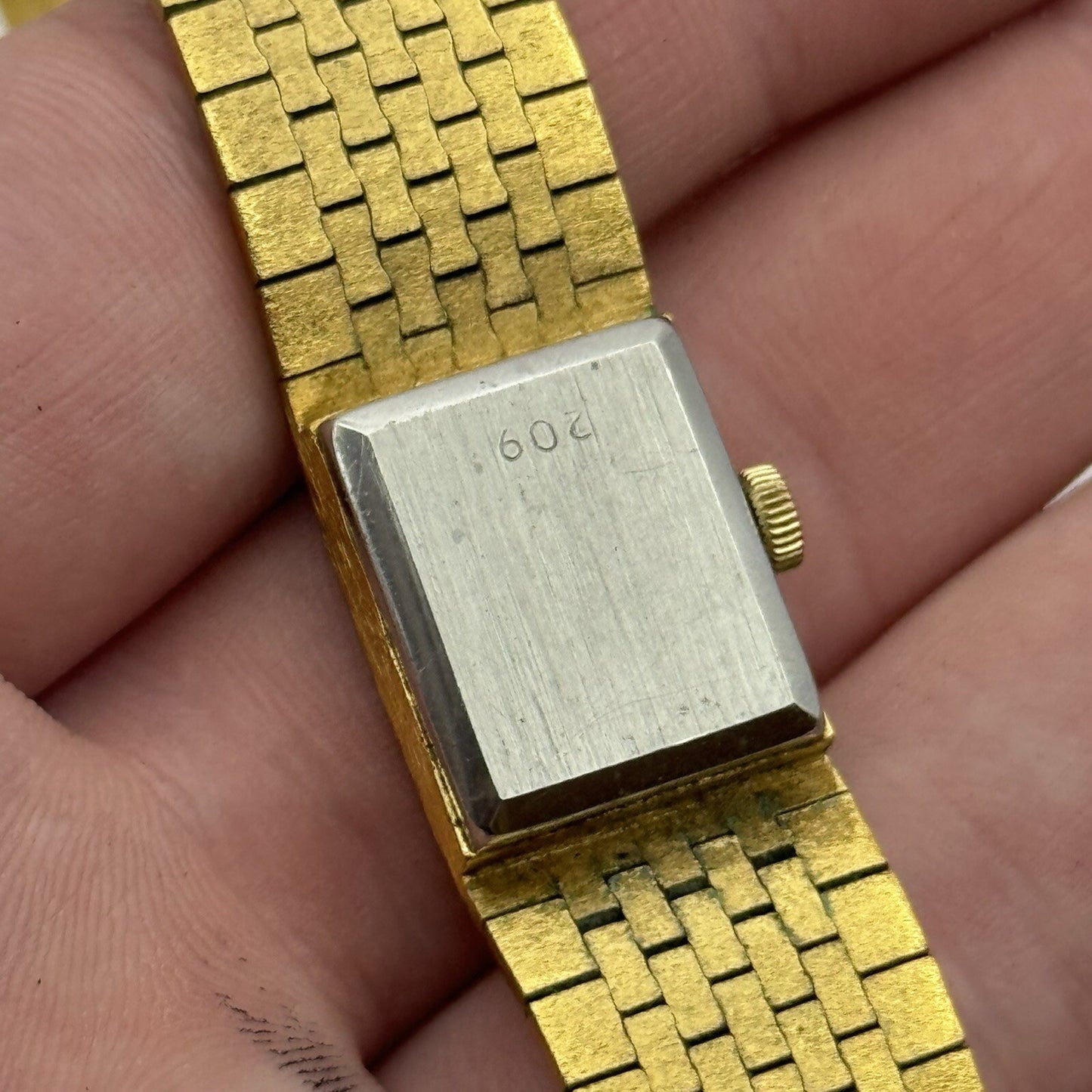 15mm Ladies Rotary Gold Plated Manual Wind Swiss Vintage Watch REQUIRES SERVICE