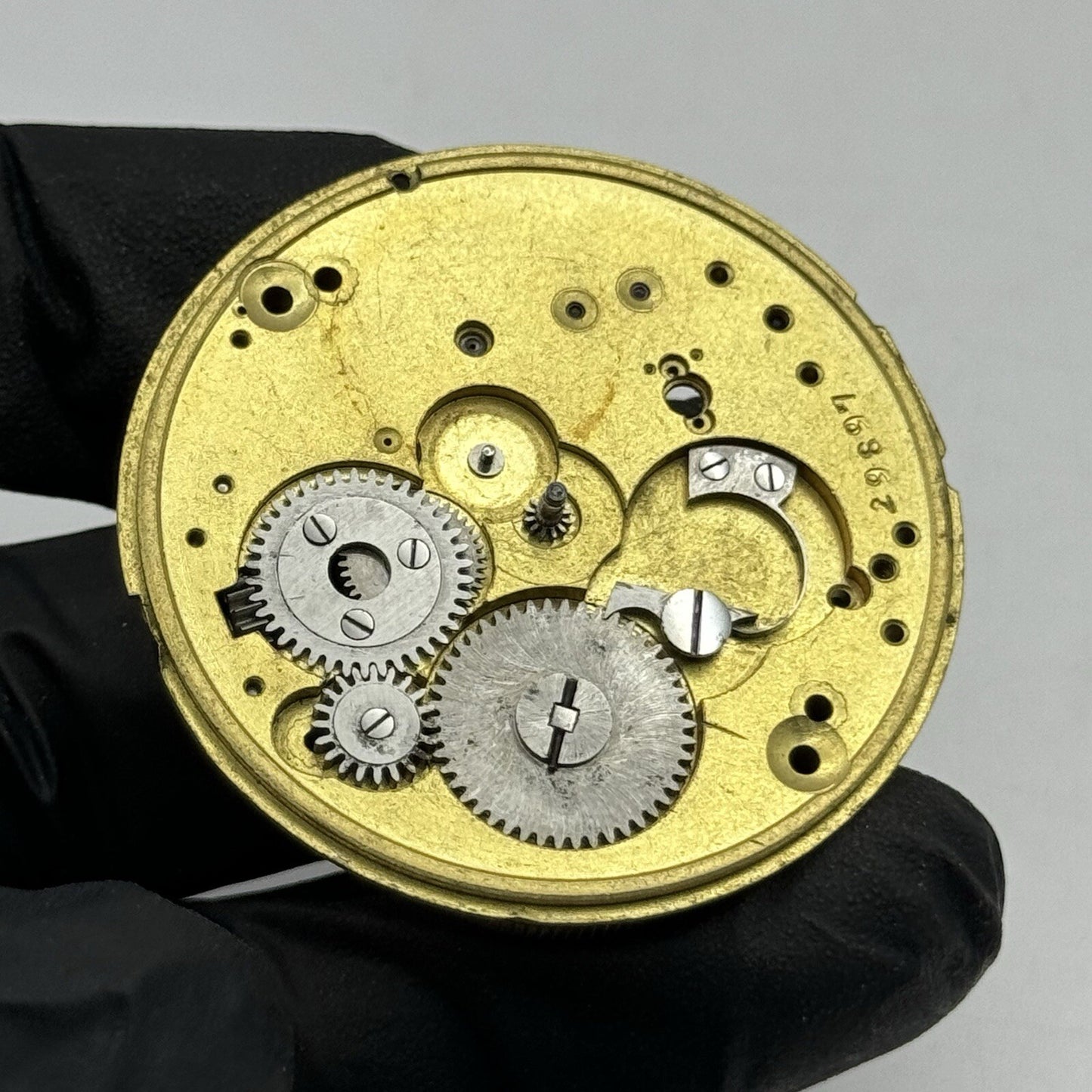43.7mm Unidentified Partial Pocket Watch Movement FOR PARTS Restoration
