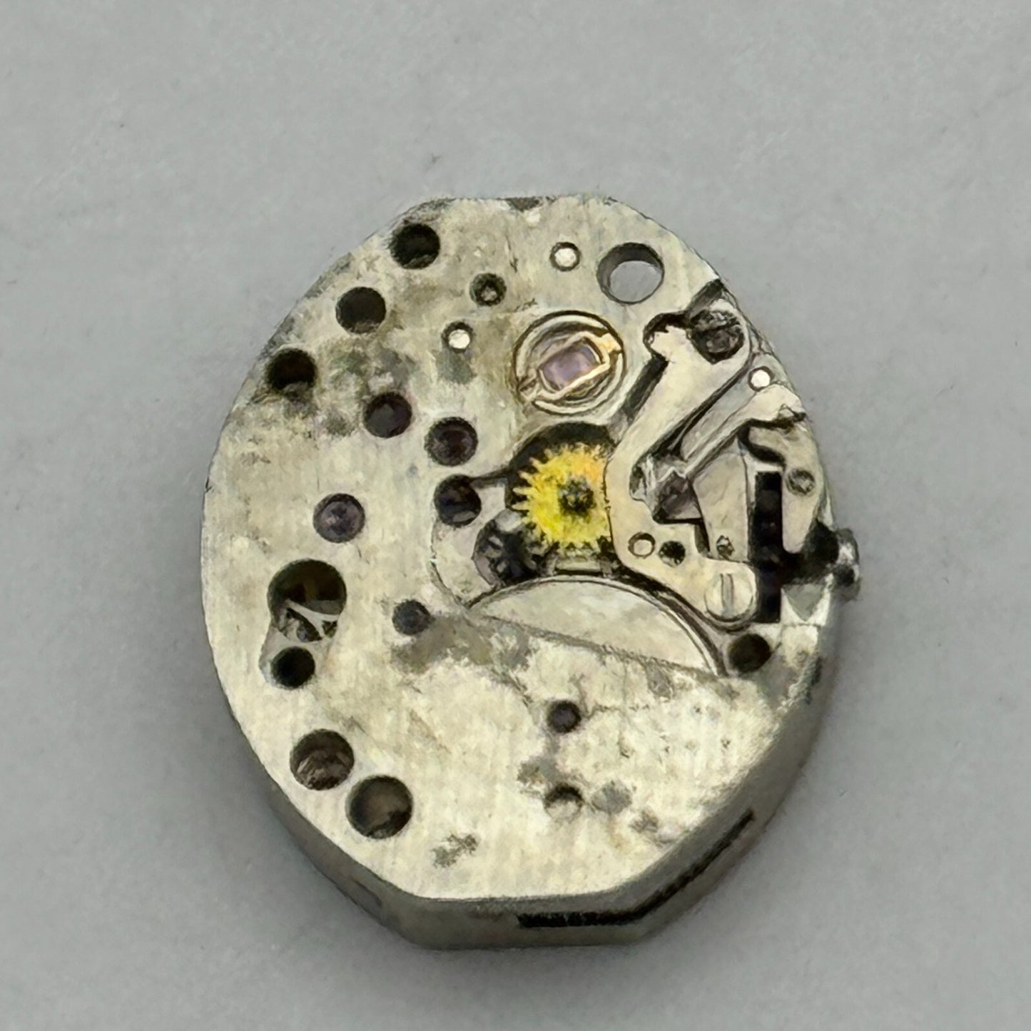 12.9mm Glashutte GUB 09-20 Ladies Manual Wind Watch Movement Vintage Swiss PARTS