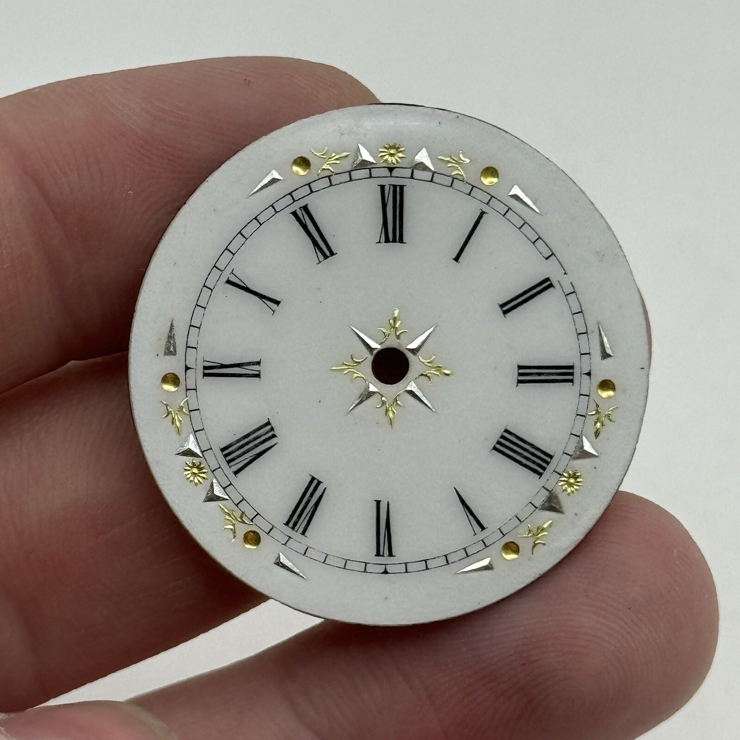 33.1mm Antique Beautiful Porcelain Patterned Pocket Watch Dial Spares Parts
