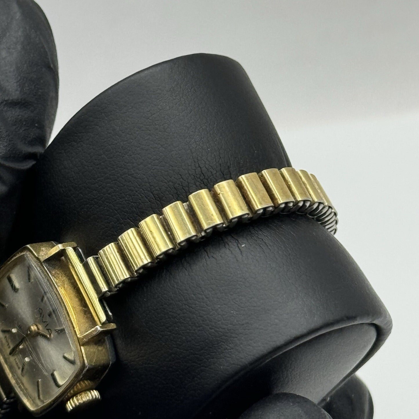 21mm WORKING Vintage Avia Art Deco Expandable Strap Ladies Cocktail Wristwatch