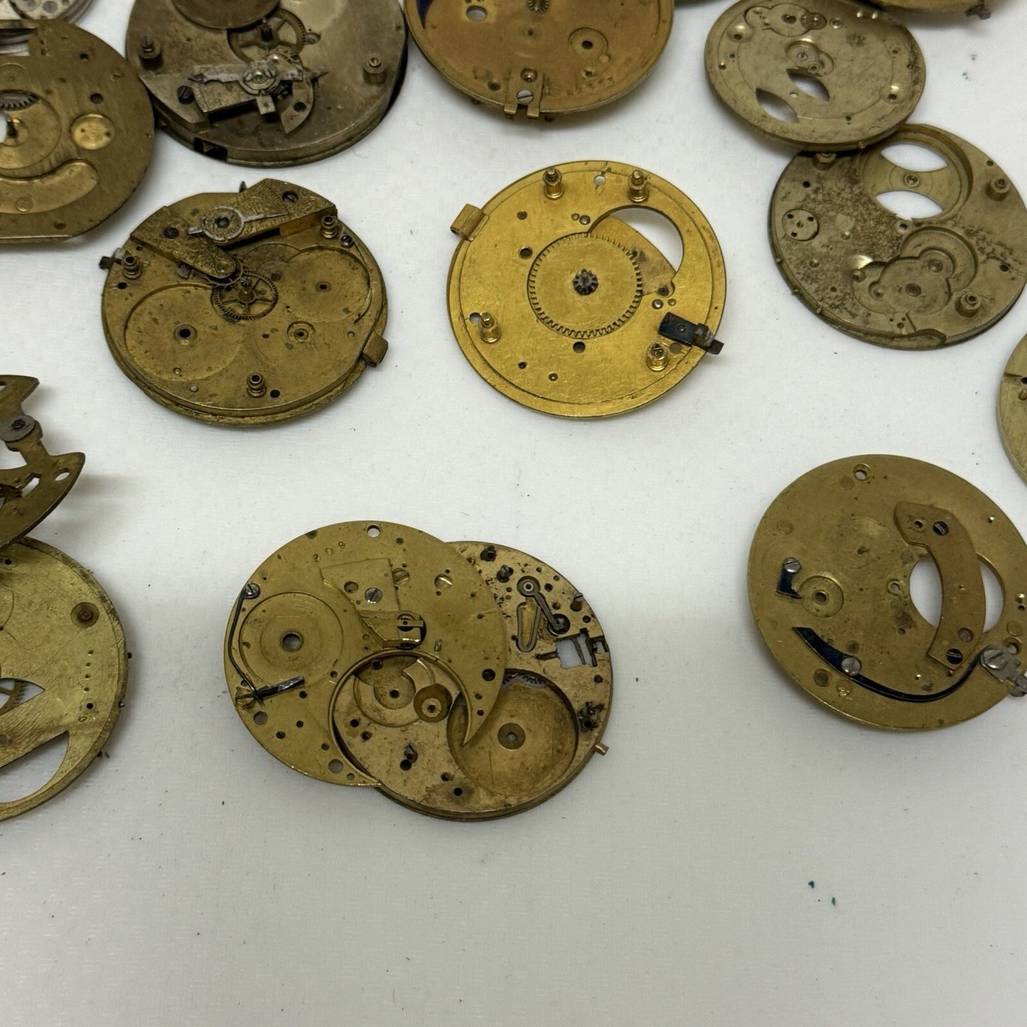 590 Grams Mixed Partial Pocket Watch Movements Watchmakers Job Lot Spares Parts