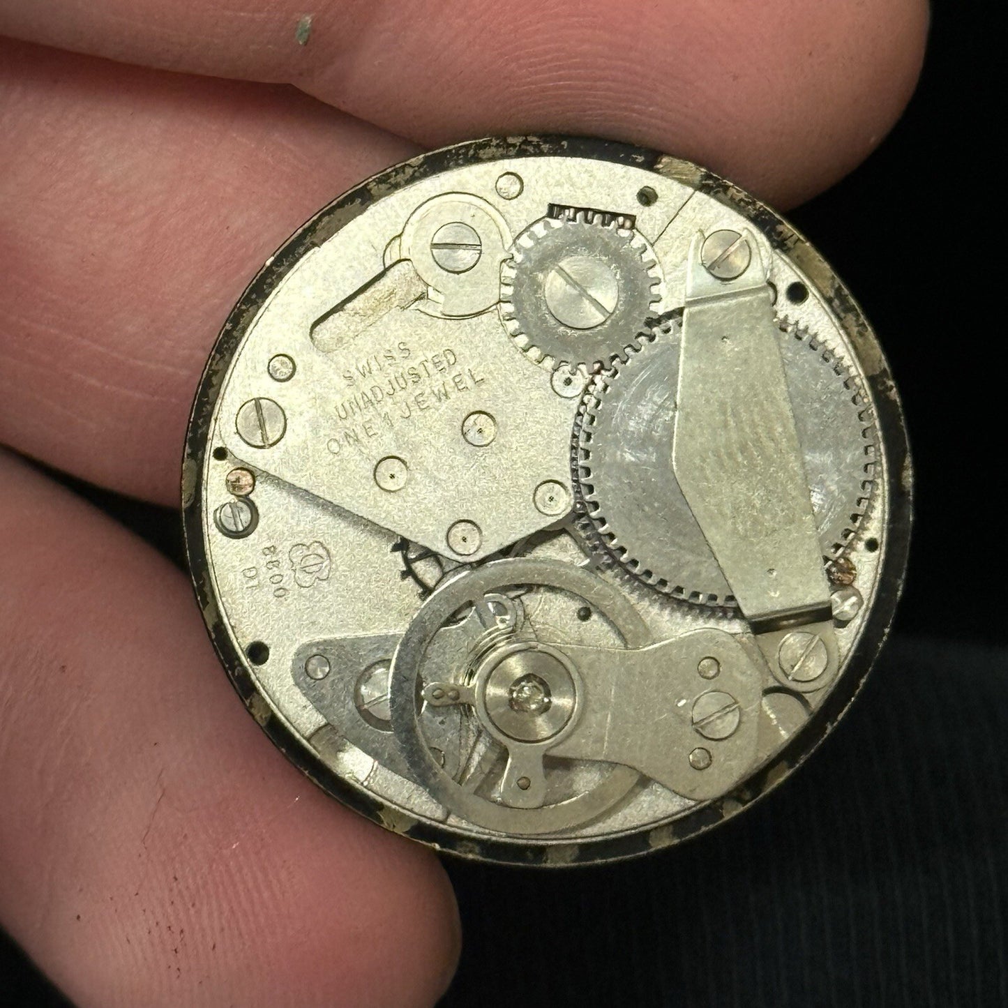 35mm Manual Wind Gents Vintage Newmark EB 8800 DT Movement Watch NON WORKING