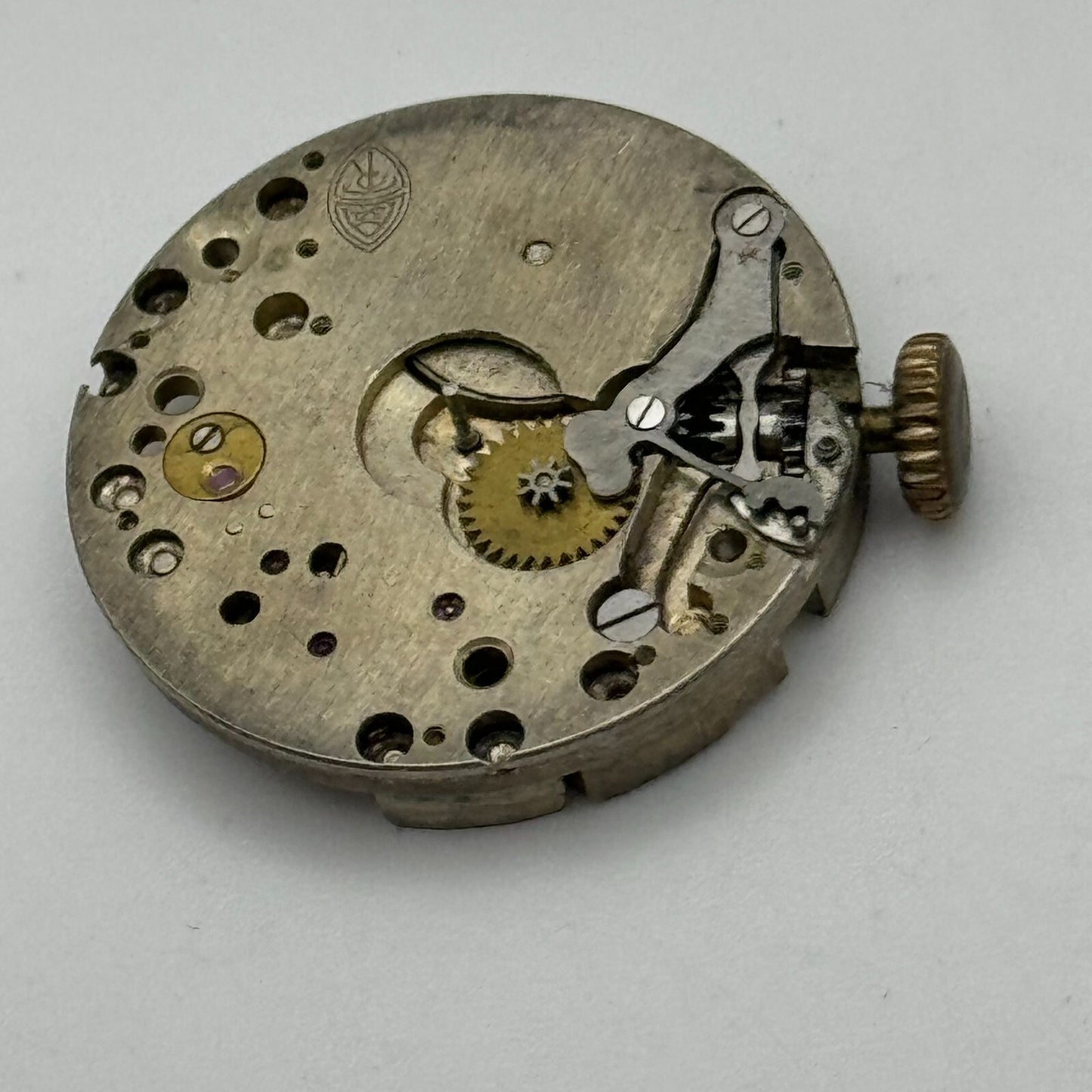 23.7mm Arogno Cal 34 Manual Wind Swiss 15 Jewels Watch Movement Vintage PARTS