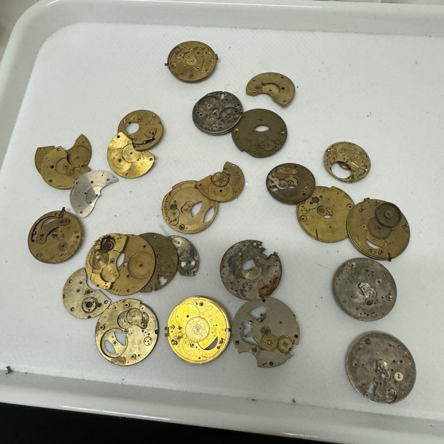 390 Grams Mixed Partial Pocket Watch Movements Watchmakers Job Lot Spares Parts