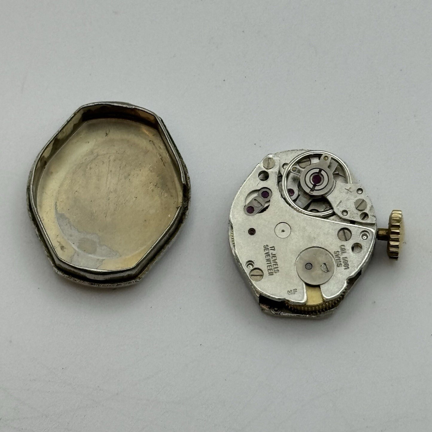 17mm WORKING Vintage Ladies Lucerne Manual Wind Expandable Cal 5001 Mvt Watch