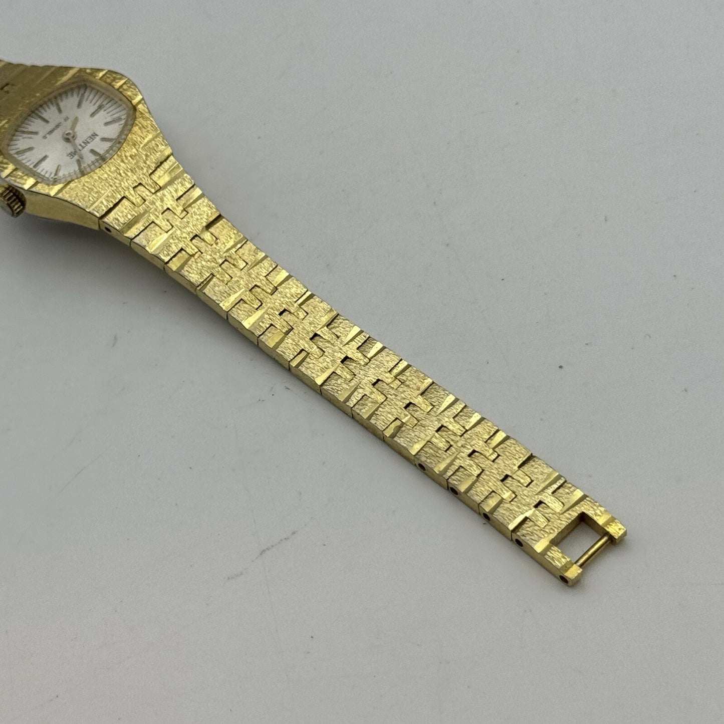 23mm Ladies Nentime Gold Plated Manual Wind Watch Swiss Vintage RUNS 2 MINS FAST