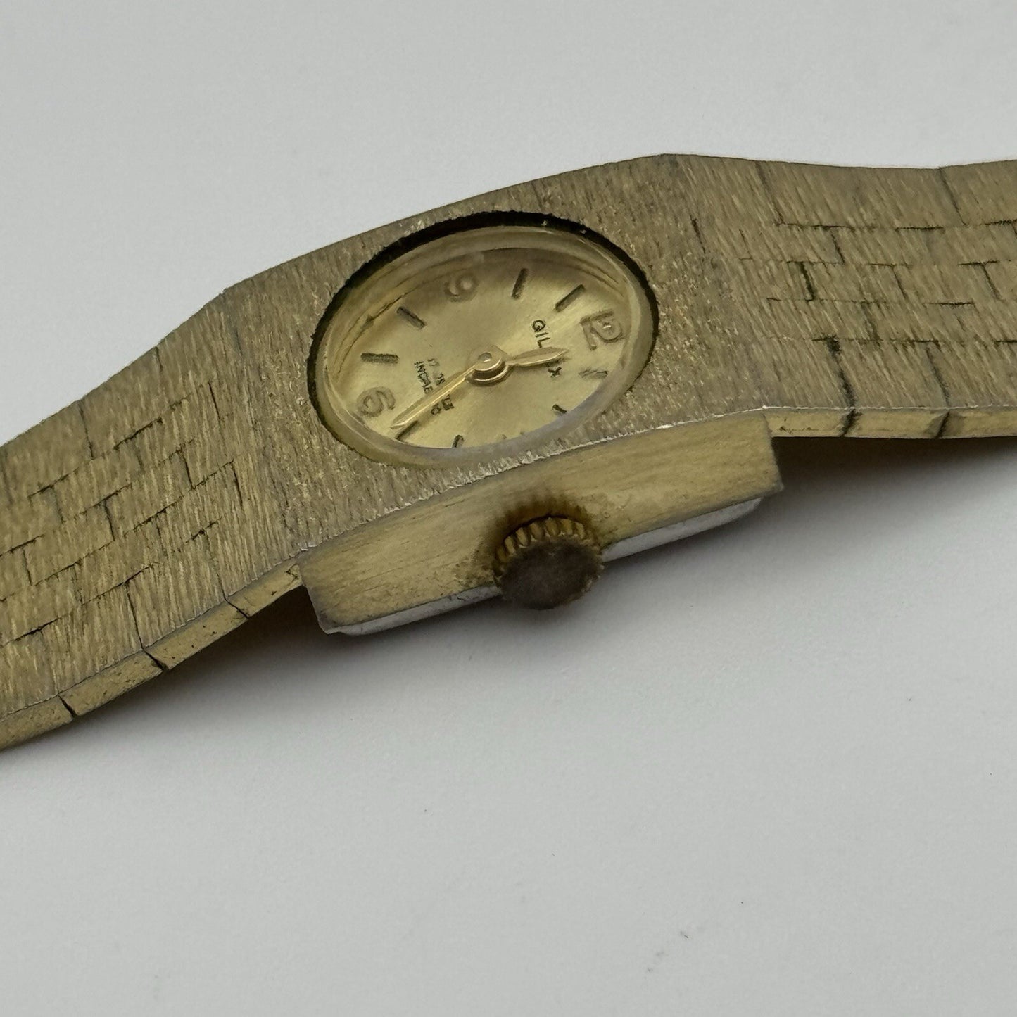 16mm WORKING Ladies Gillex Swiss Gold Tone Bark Affect Manual Wind Vintage Watch