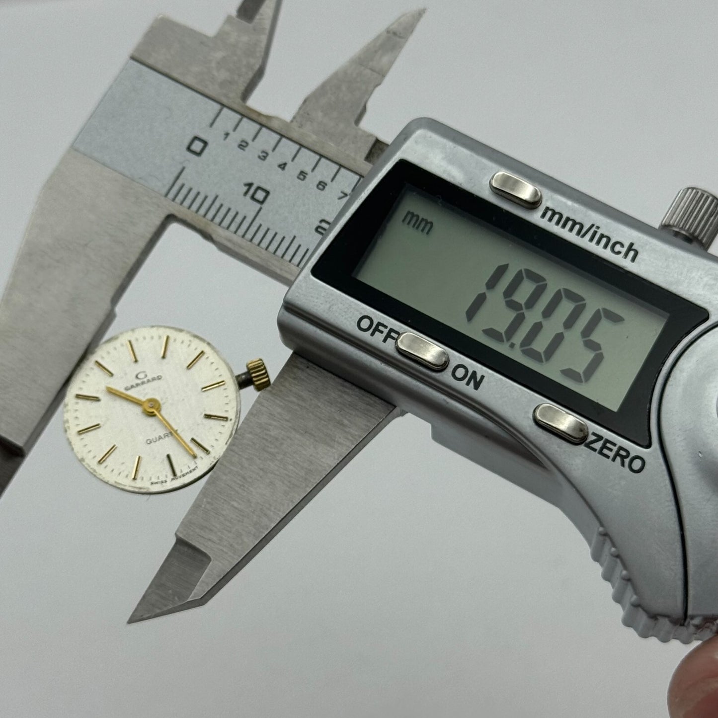 19mm Ladies Garrard ETA 978.002 Quartz Partial Watch Movement Vintage PARTS
