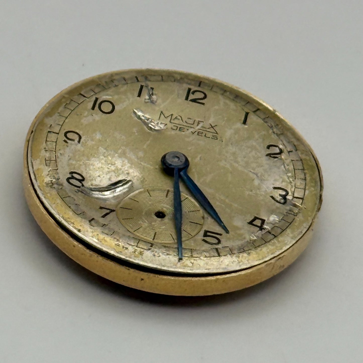 Majex Buren 370 Watch Movement Manual Wind Vintage Swiss 17 Jewels Parts 25.9mm