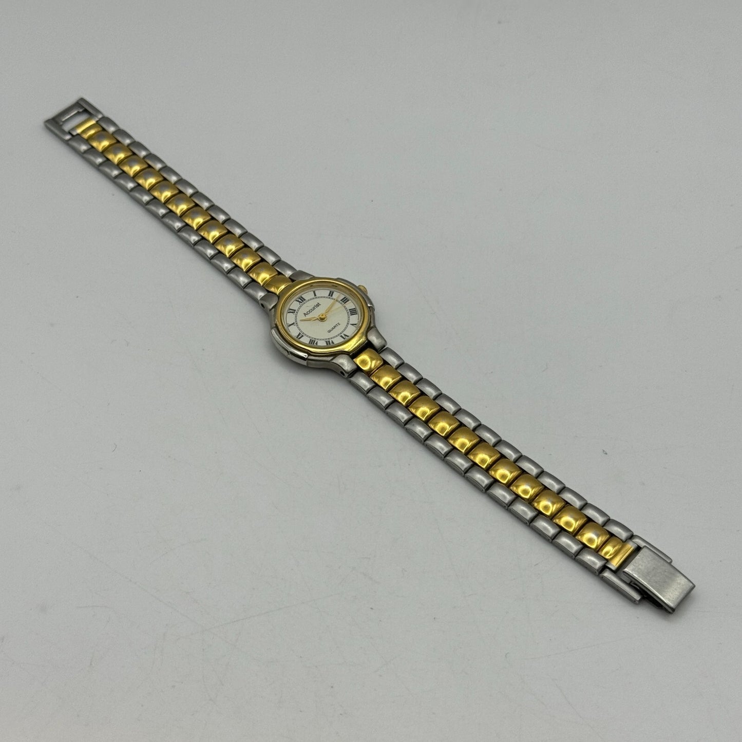 24mm Working Ladies Accurist 813000 Two Tone Vintage Quartz Watch Japan 7.3 Inch