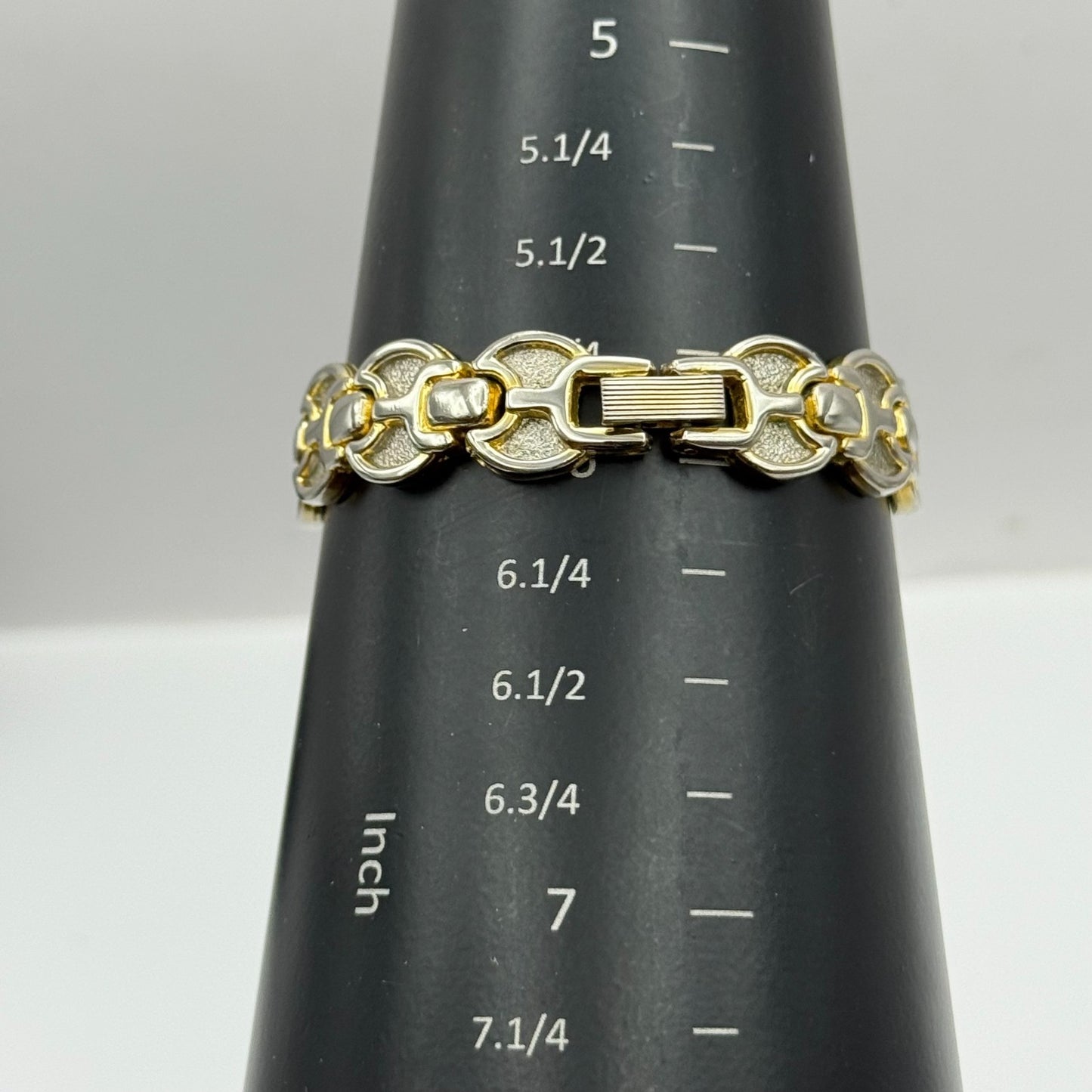 22mm Working Ladies Pelex Swiss 18k Gold Electroplated Quartz Watch 5.75 Inches