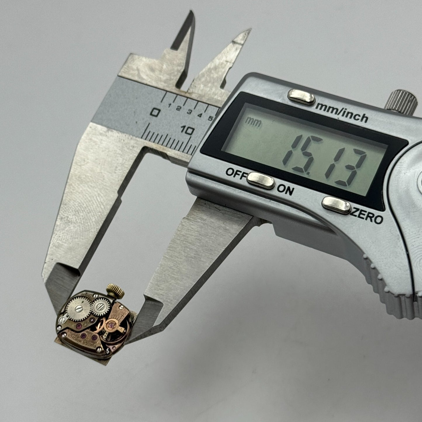 12.5mm Ladies Omega Cal 485 Manual Wind Watch Movement Swiss Vintage PARTS SPARE