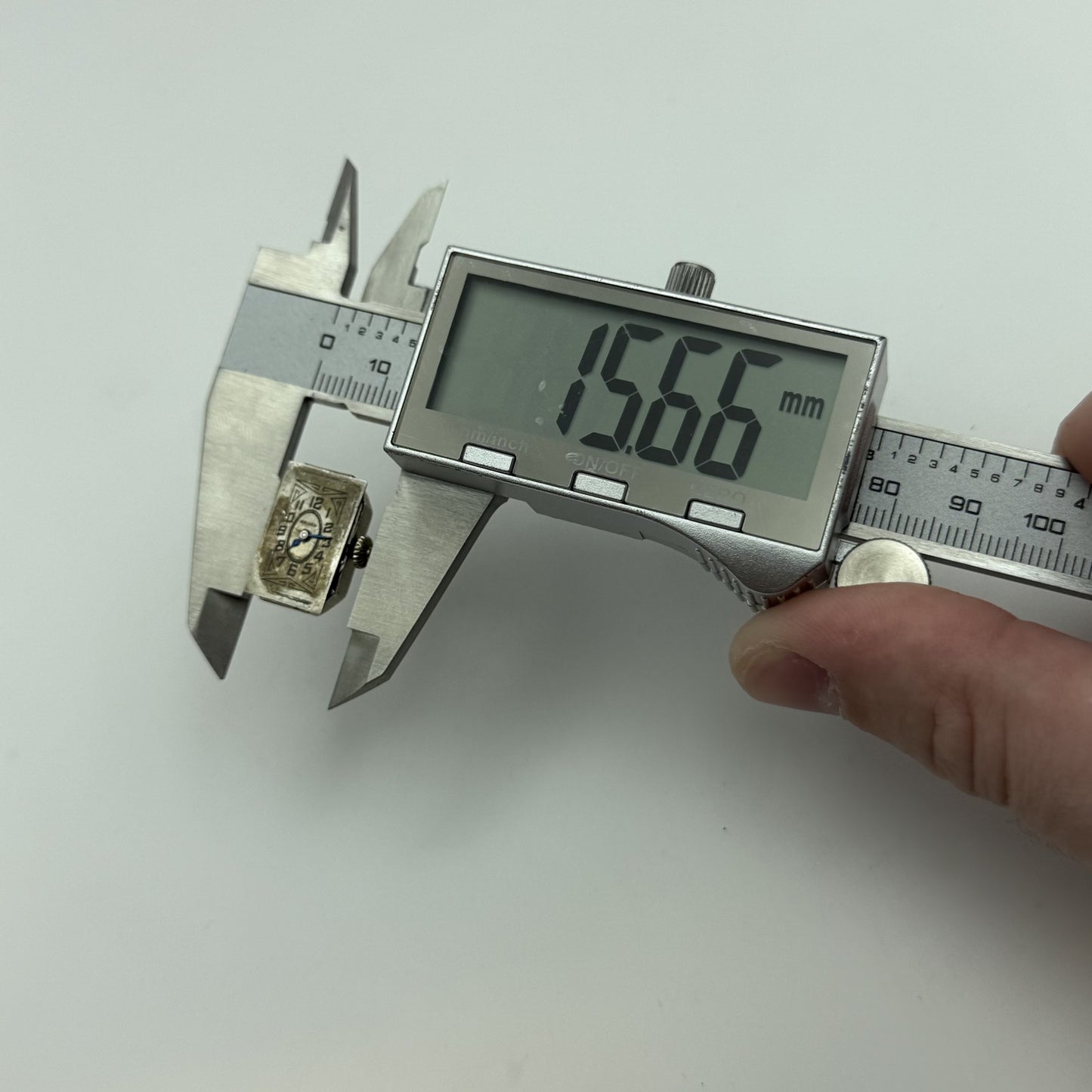 13.1mm Vintage Gruen Guild 15 Jewels Manual Wind Watch Movement PARTS REPAIR