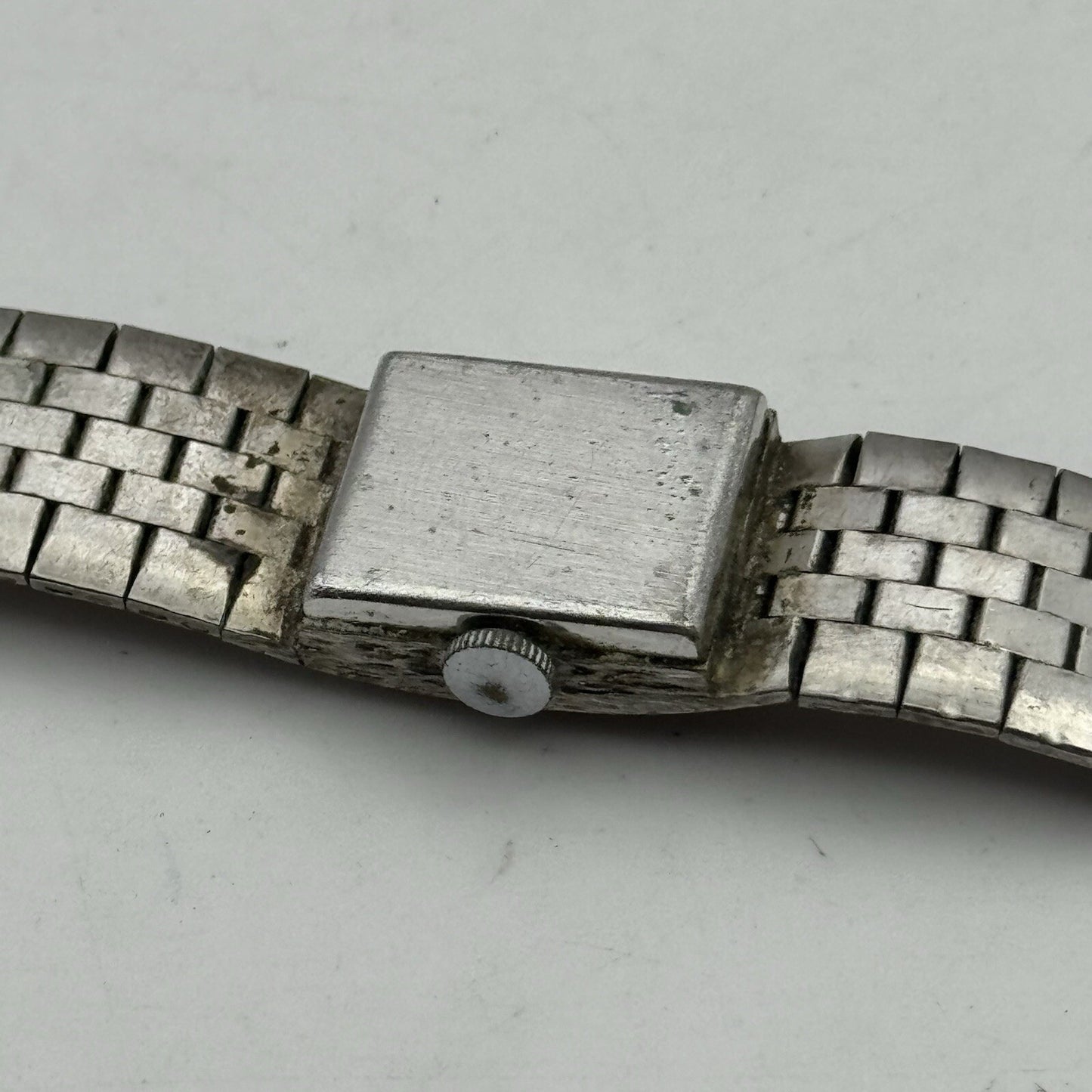 15mm Ladies Delvina Silver Tone Swiss Manual Wind Vintage Watch NON WORKING