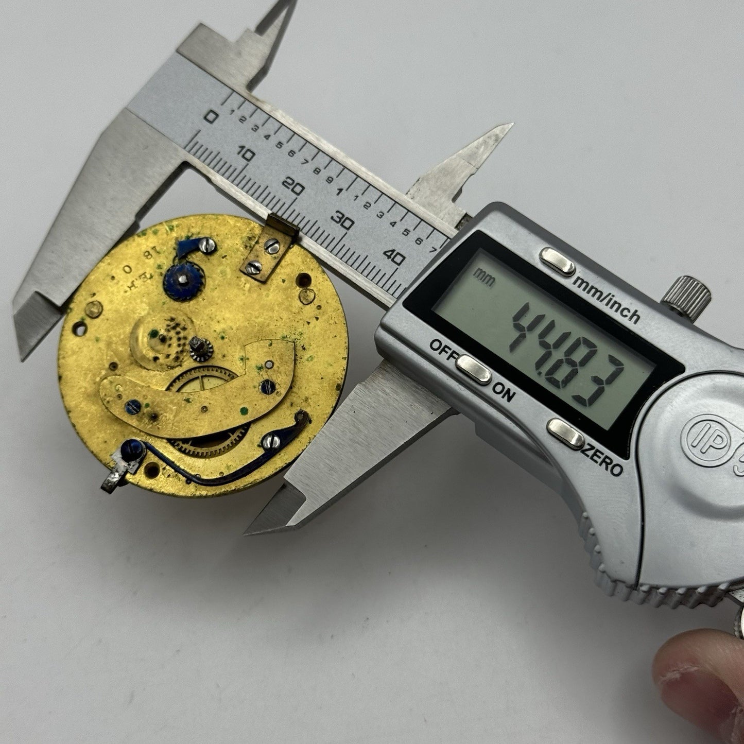 44.8mm Antique Unidentified English Fusee Pocket Watch Movement - PARTS REPAIR
