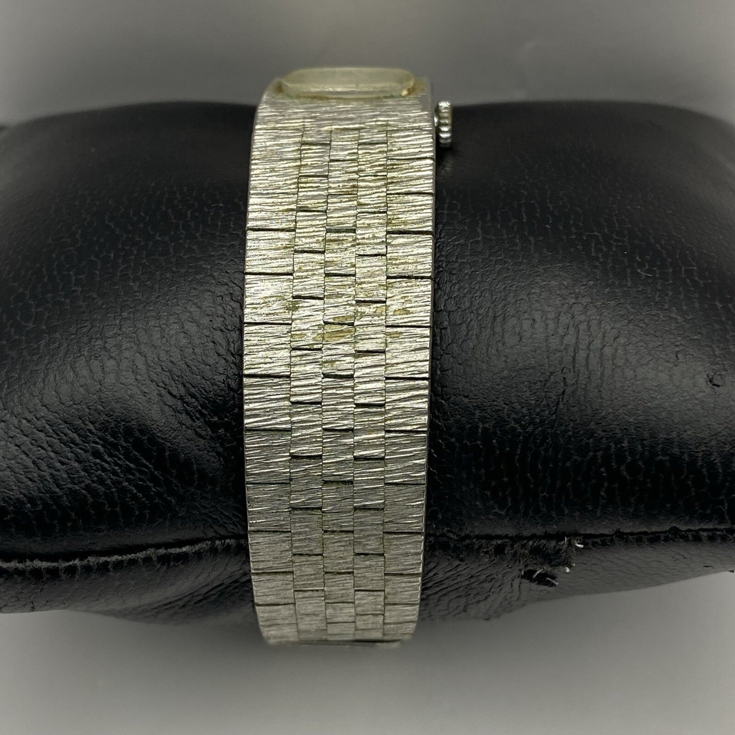 15mm Ladies Chevalier Bark Affect Silver Tone Dress Watch NON WORKING