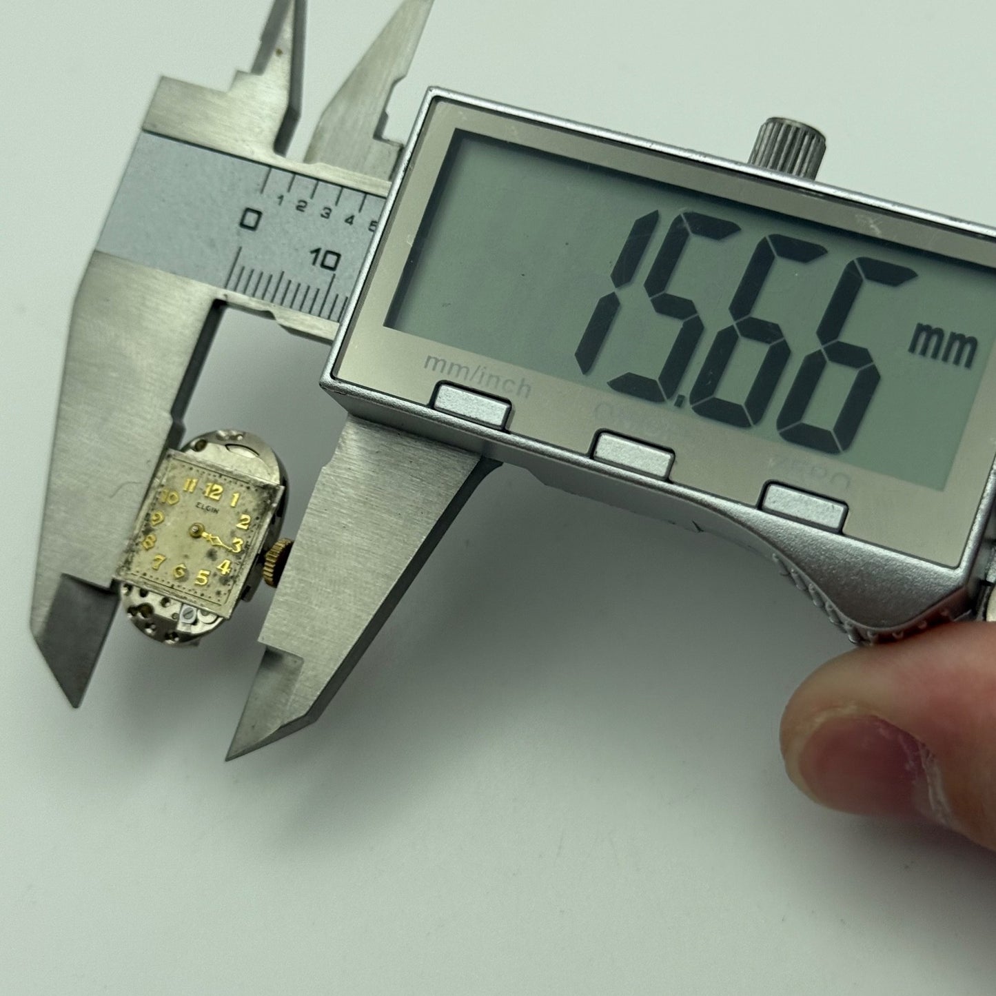 Elgin Grade 541 Model 2 Watch Movement 1951 21/0s American Parts Repair Ladies