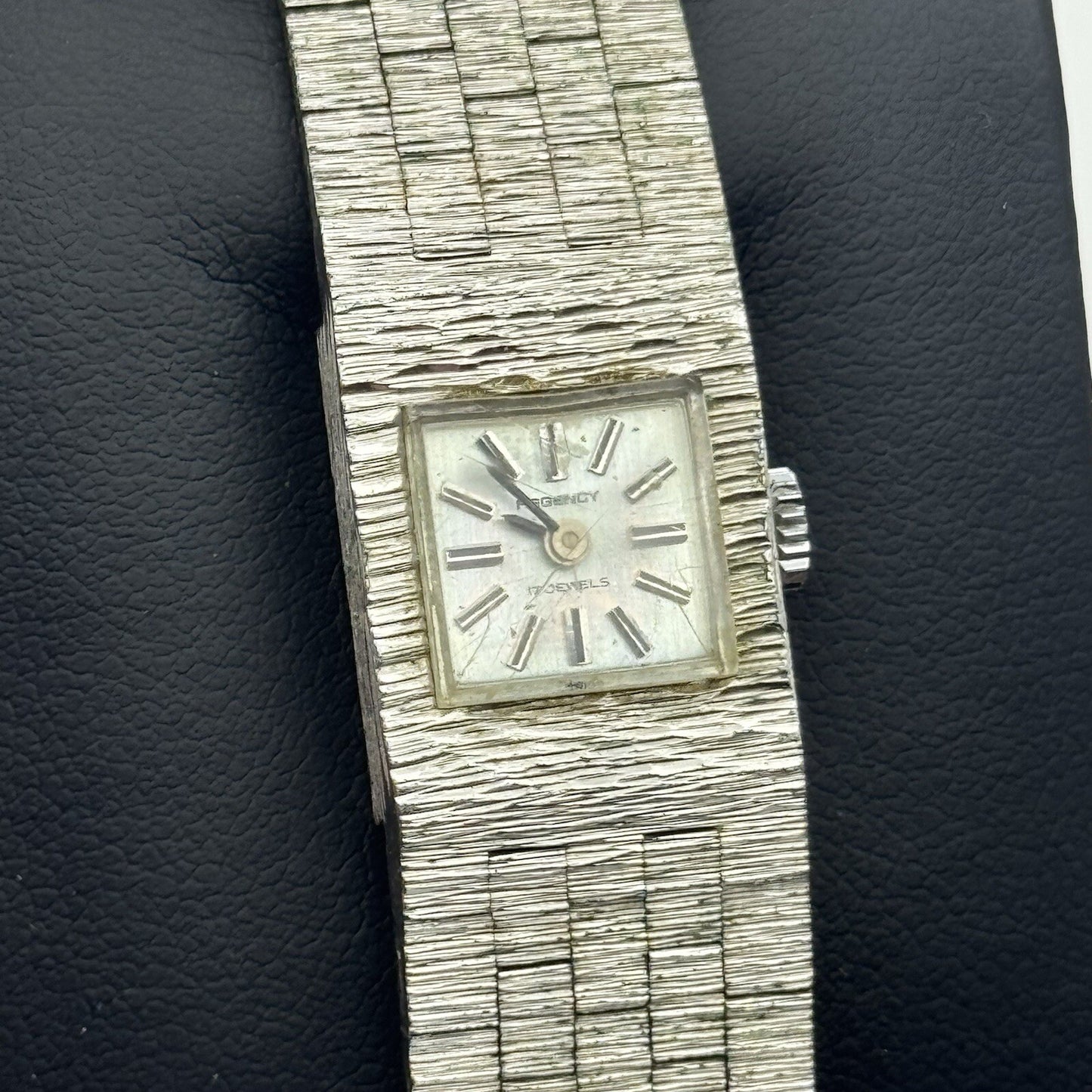 15mm WORKING Ladies Regency Silver Tone Bark Affect Manual Wind Vintage Watch