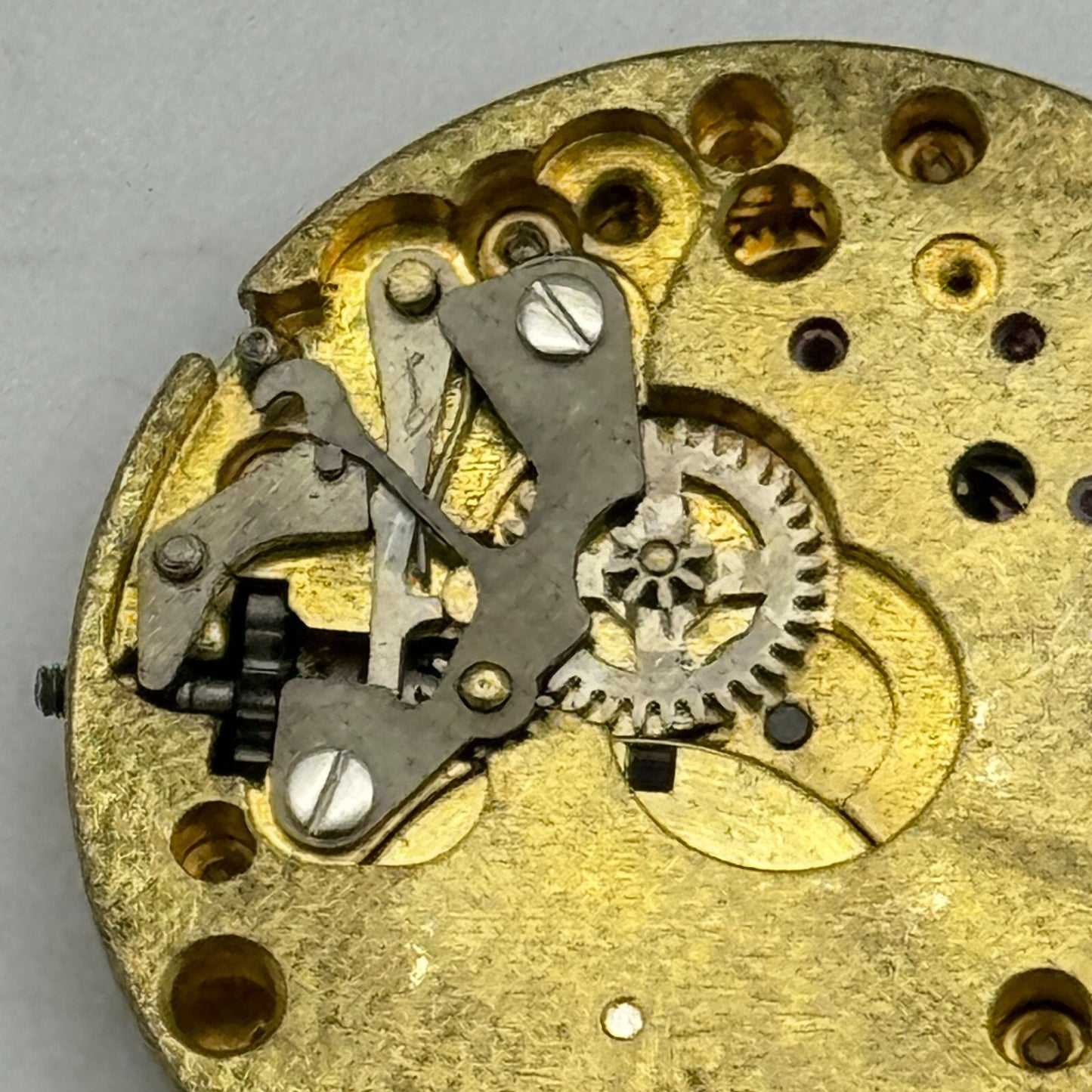 23.6mm West End Watch Co W 707 Manual Wind Watch Movement Swiss Vintage PARTS