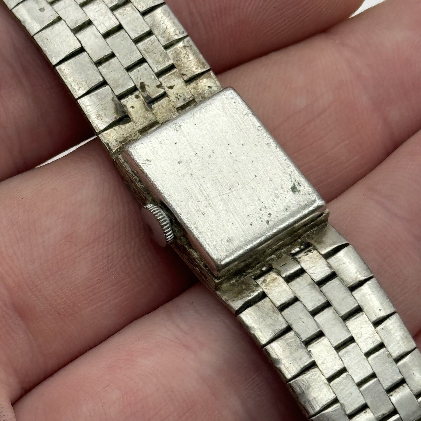 15mm Ladies Delvina Silver Tone Swiss Manual Wind Vintage Watch NON WORKING
