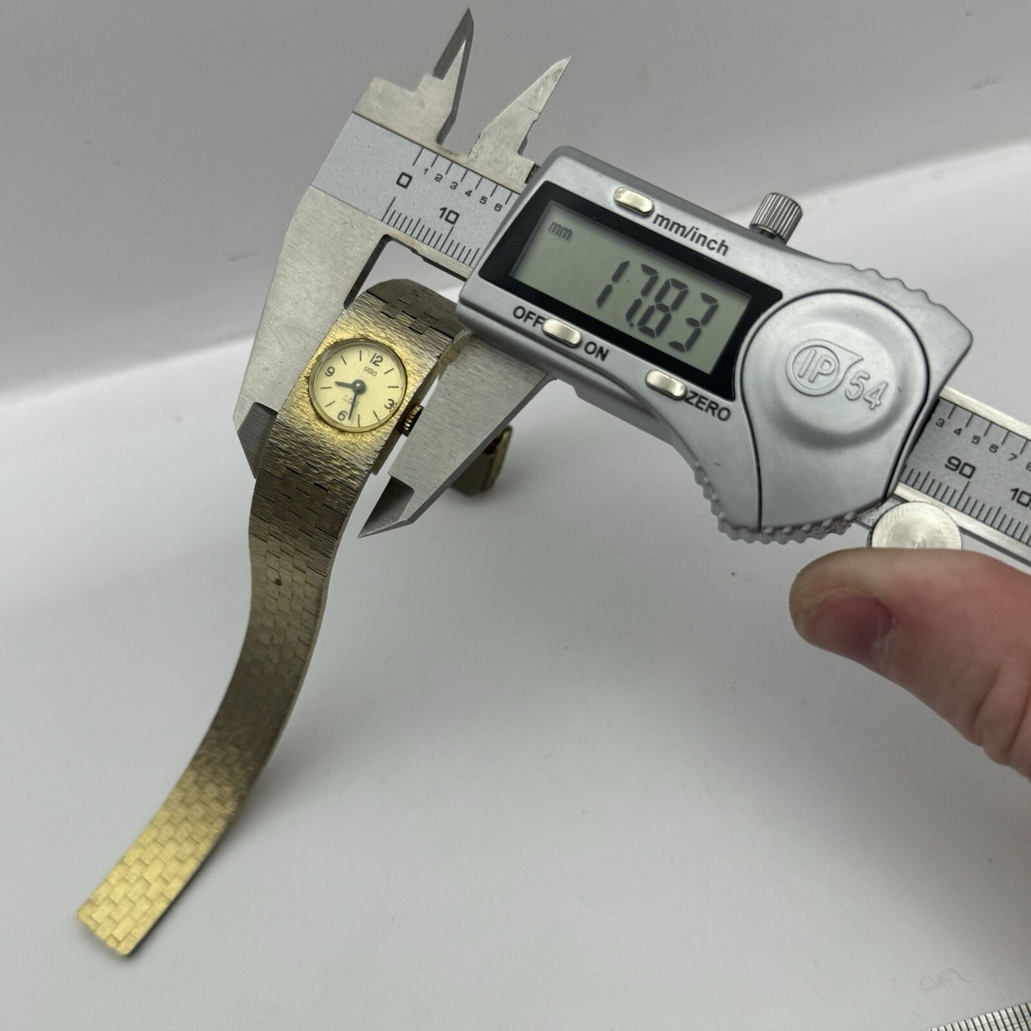 16mm Ladies Siglo Full Lever Faded Gold Manual Wind Vintage Watch 2 Mins Fast