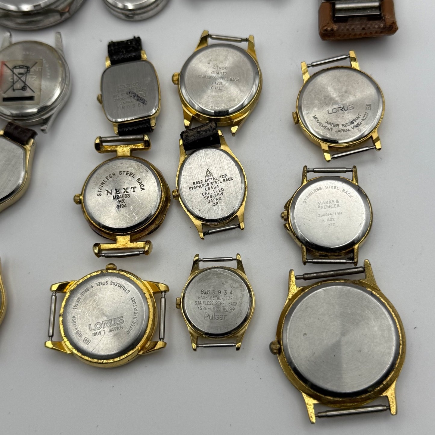 Bundle Of 16 Quartz Watches Modern / Vintage Untested Parts / Repair / Crafts