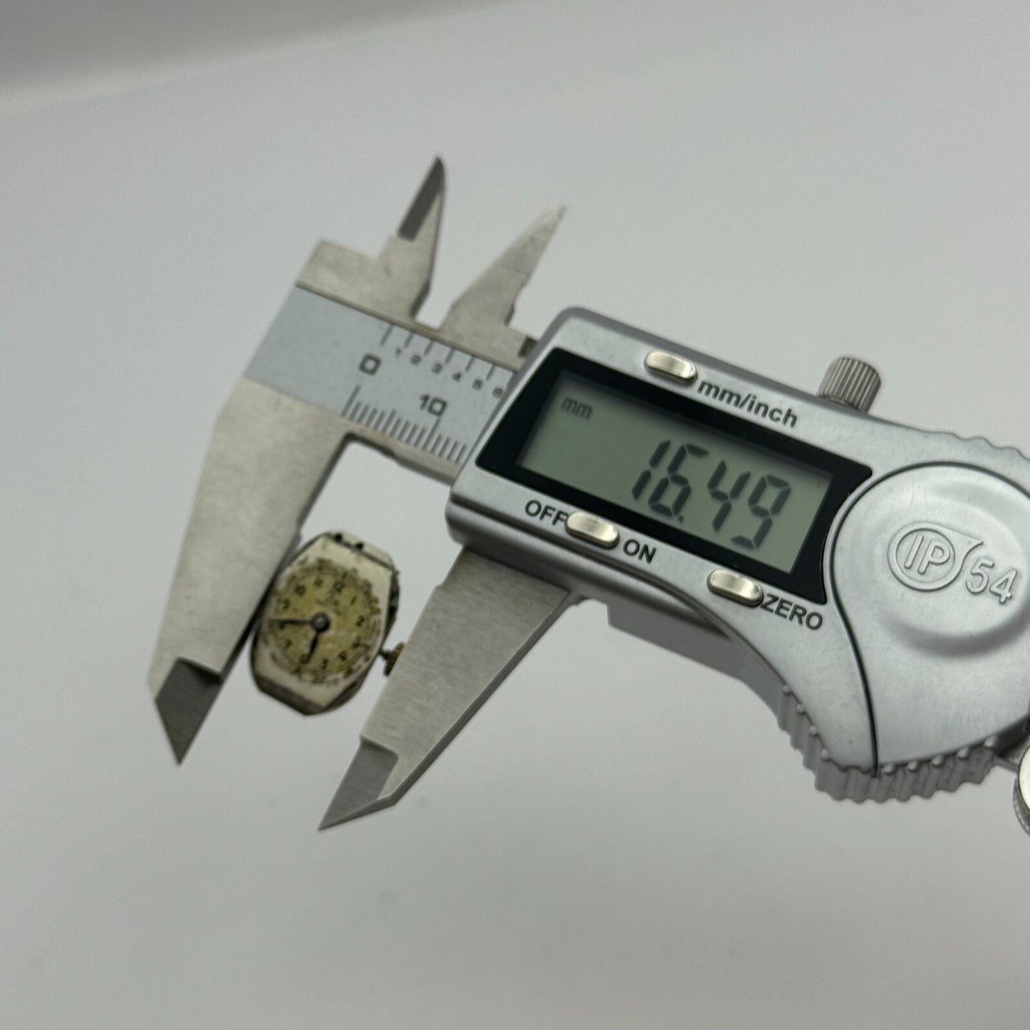 12.8mm Running Record Cal 109 Manual Wind 15 Jewels Swiss Watch Movement PARTS
