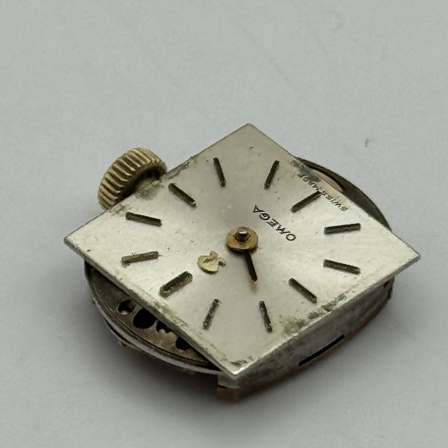 12.5mm Ladies Omega Cal 485 Manual Wind Watch Movement Swiss Vintage PARTS SPARE