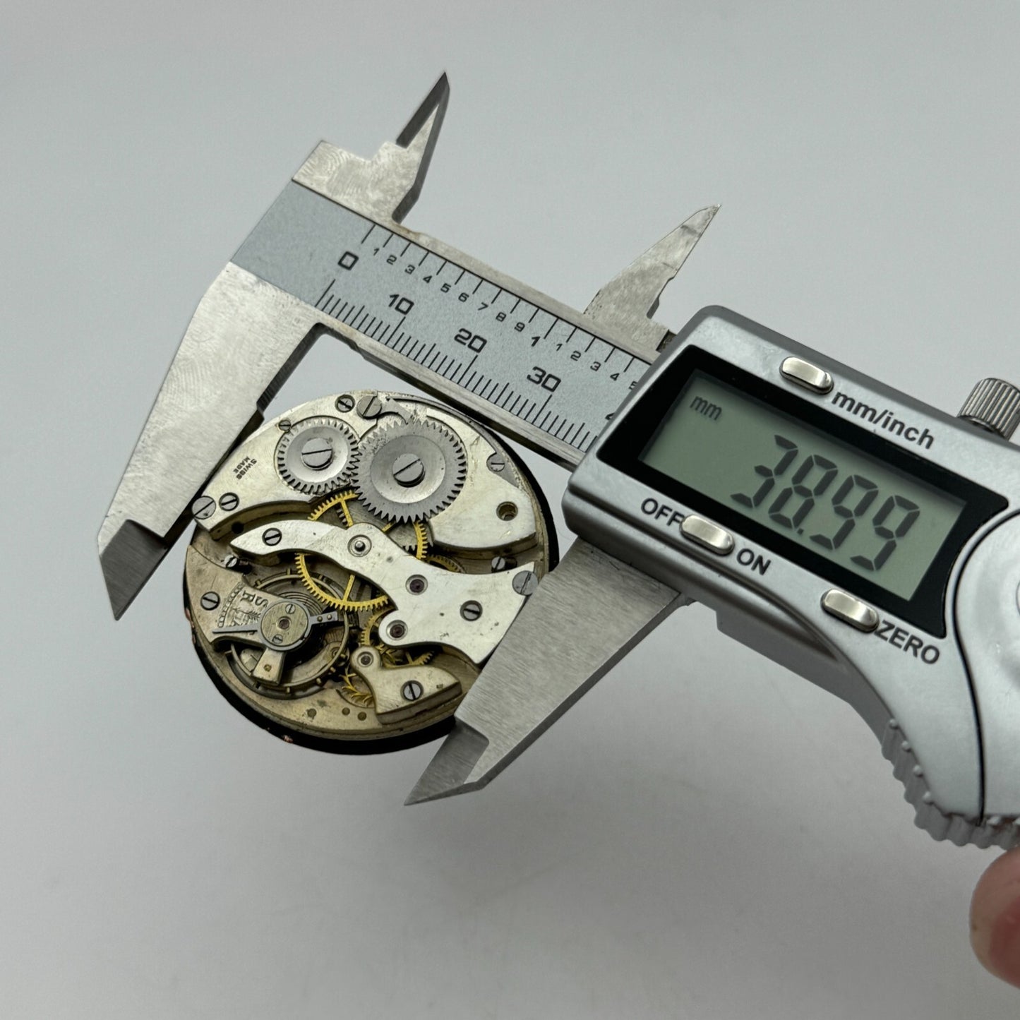 42.5mm Vintage Swiss Open Face Balance Intact Pocket Watch Movement PARTS SPARES