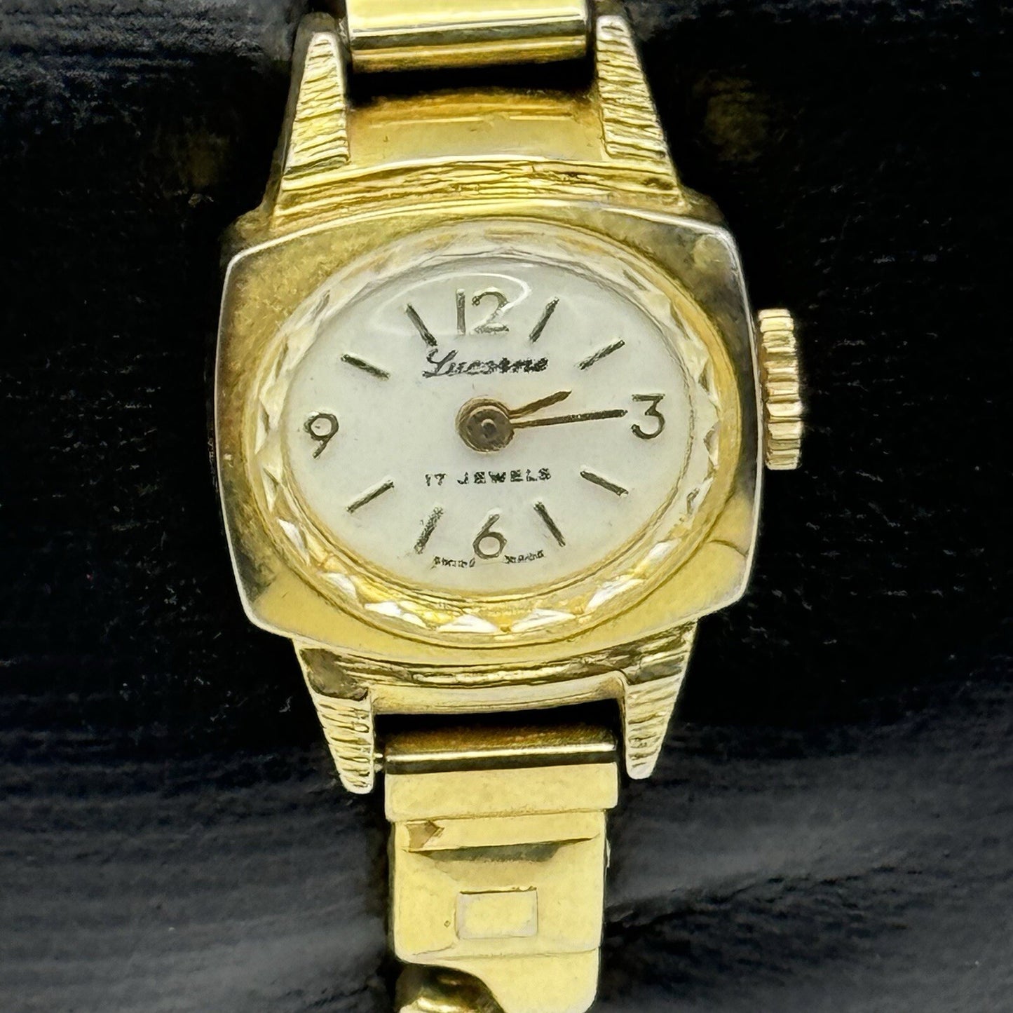 17mm WORKING Vintage Ladies Lucerne Manual Wind Expandable Cal 5001 Mvt Watch
