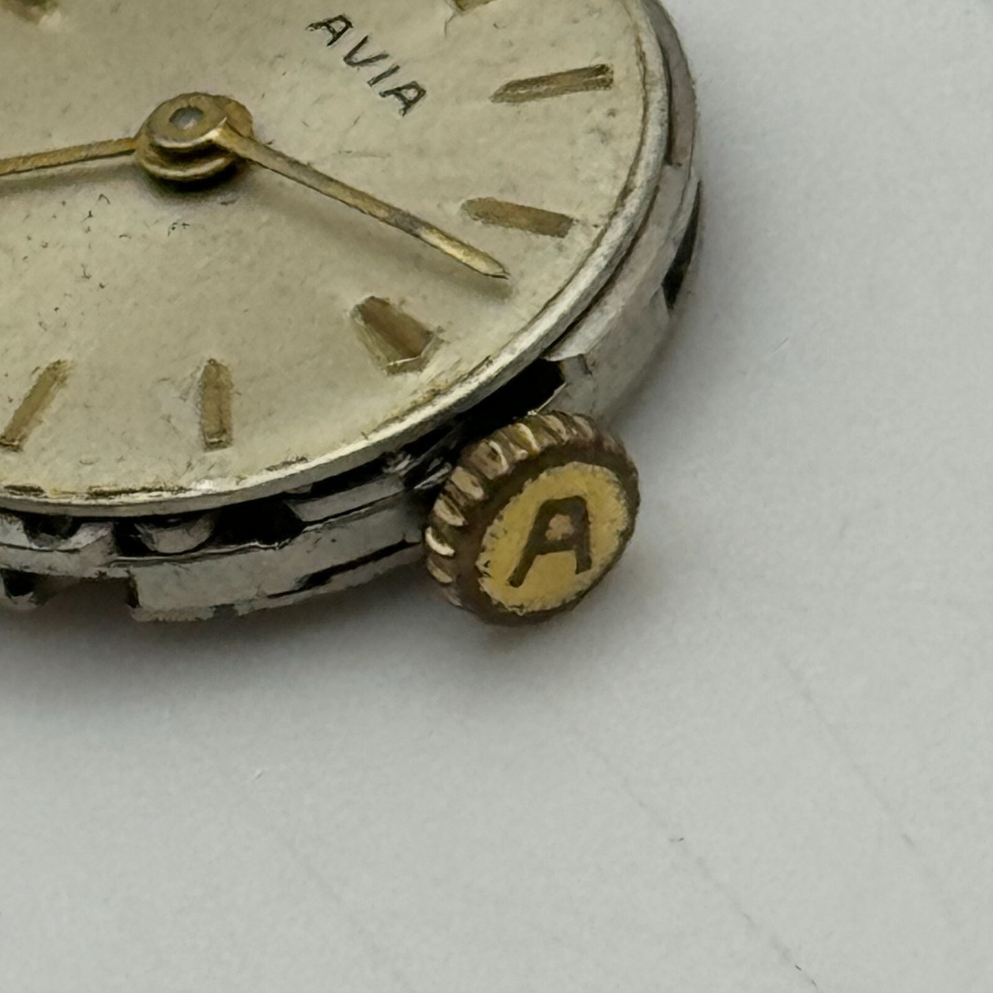 17.5mm Ladies Avia Felsa F 4023 Manual Wind Watch Movement Swiss Vintage PARTS