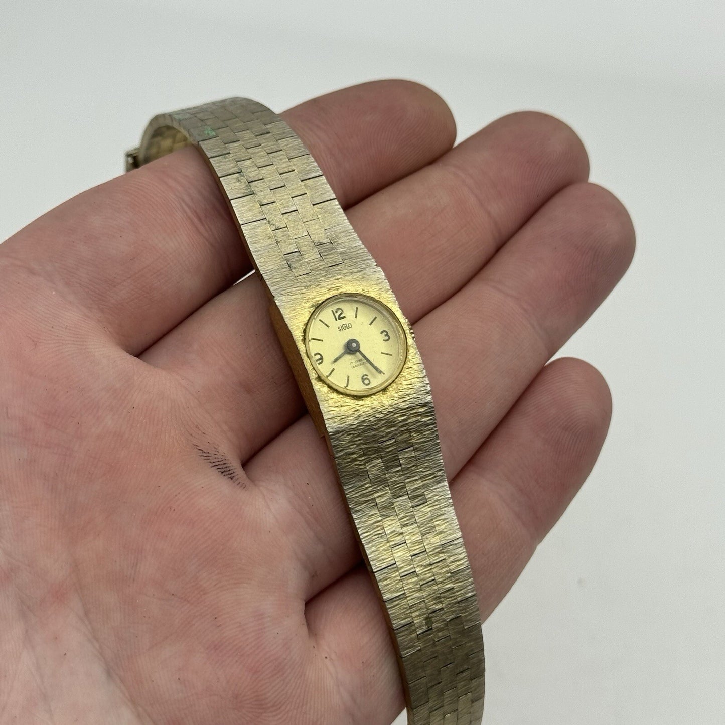 16mm Ladies Siglo Full Lever Faded Gold Manual Wind Vintage Watch 2 Mins Fast