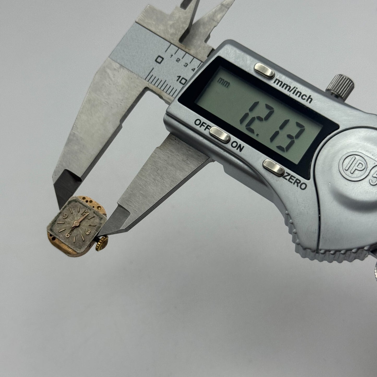 12.1mm Ladies Accurist AS 976 A Schild Manual Wind Swiss Watch Movement PARTS