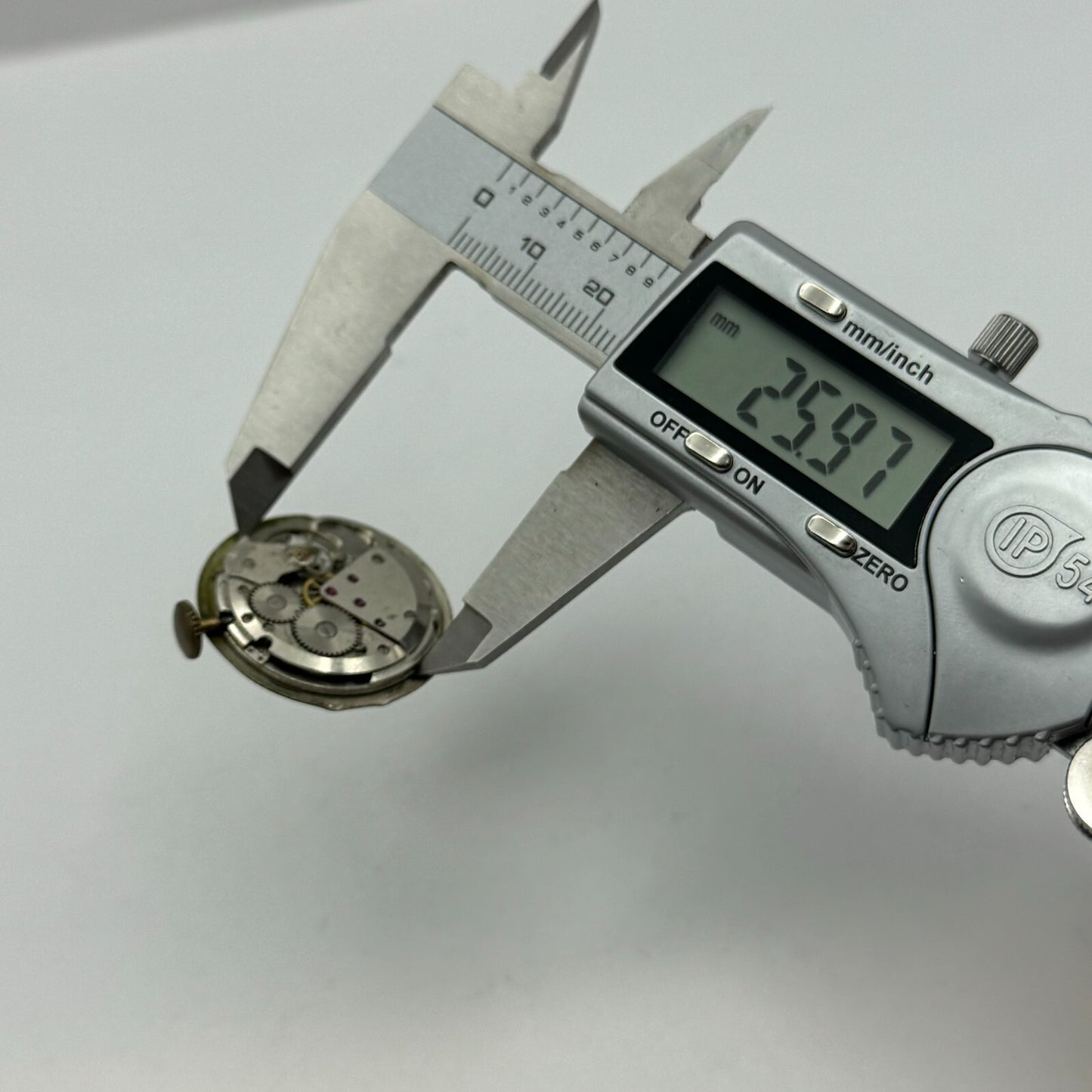 26mm Mens Avia ETA 2408 Manual Wind 17 Jewels Watch Movement PARTS REPAIR SPARE