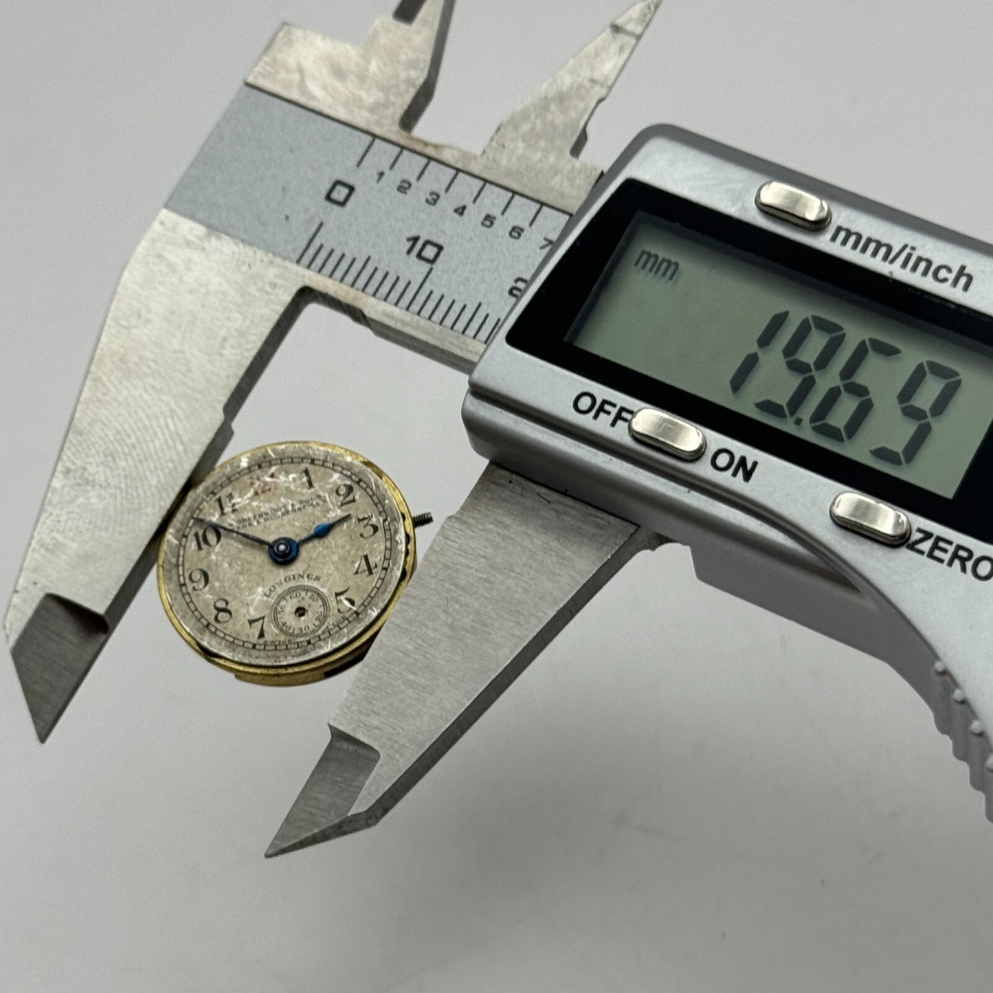 19.7mm Antique Longines 8.6 Greenwood & Sons Leeds Manual Wind Watch Movement