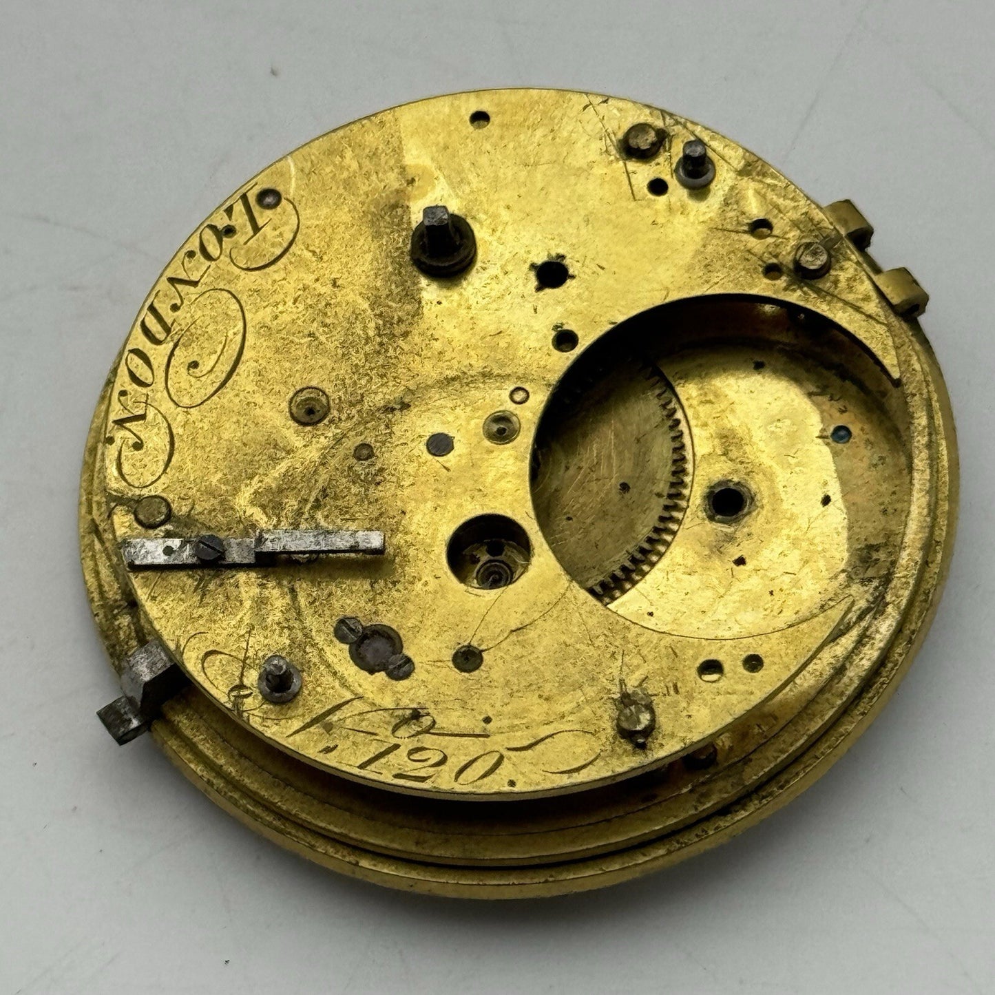 47.8mm Unidentified London Pocket Watch Movement Roman Numerals Dial FOR PARTS
