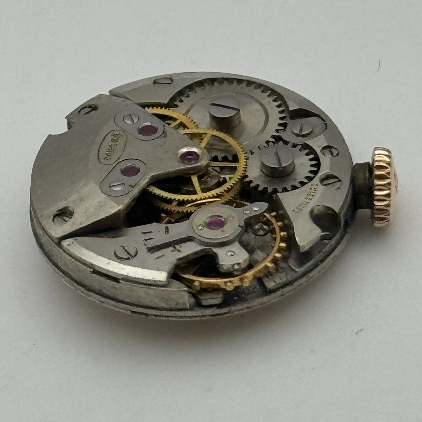 19.6mm Doxa Cal 137 8 3/4 Manual Wind Watch Movement Swiss Made Vintage PARTS