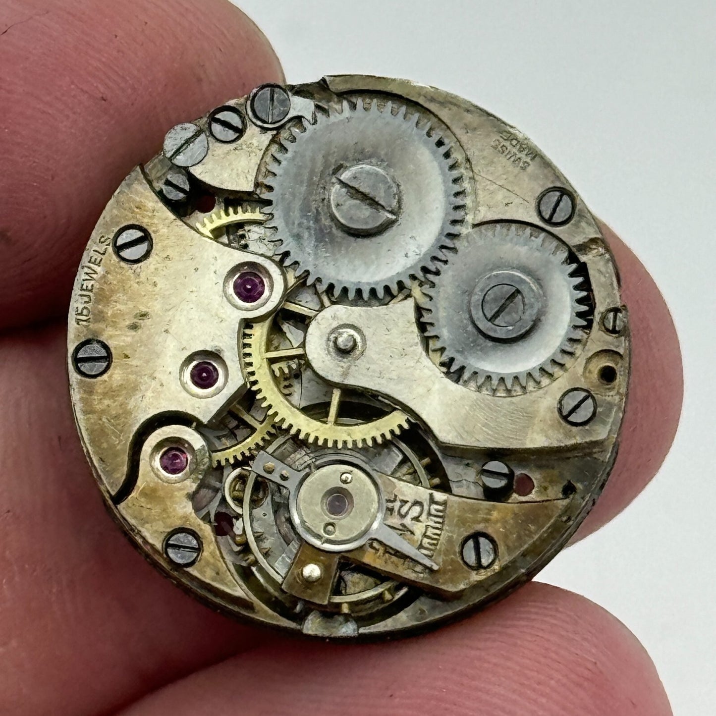 23.6mm Unidentified 15 Jewels Swiss Vintage Manual Wind Watch Movement PARTS